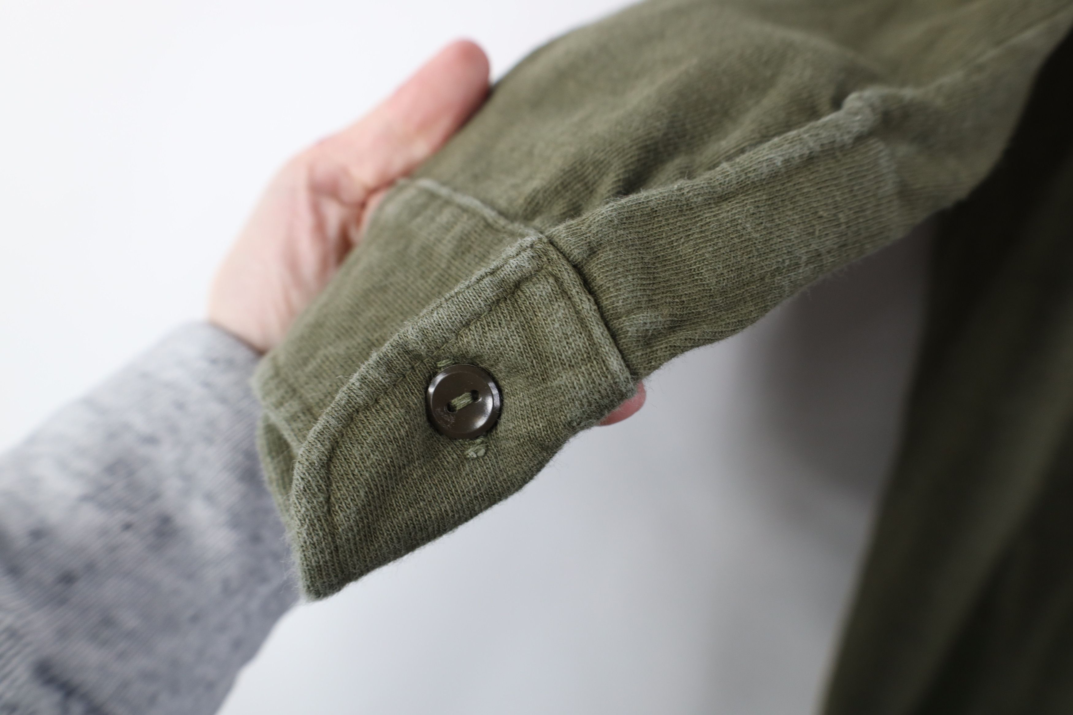 Vintage Vintage 50s Military Collared Knit Sleep Shirt Olive Green Size US L / EU 52-54 / 3 - 5 Thumbnail
