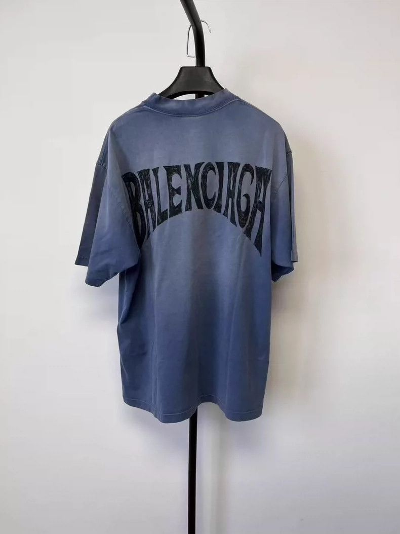 Balenciaga Balenciaga Letter Logo embroidered crewneck pullover T-shi Size US XS / EU 42 / 0 - 1 Thumbnail