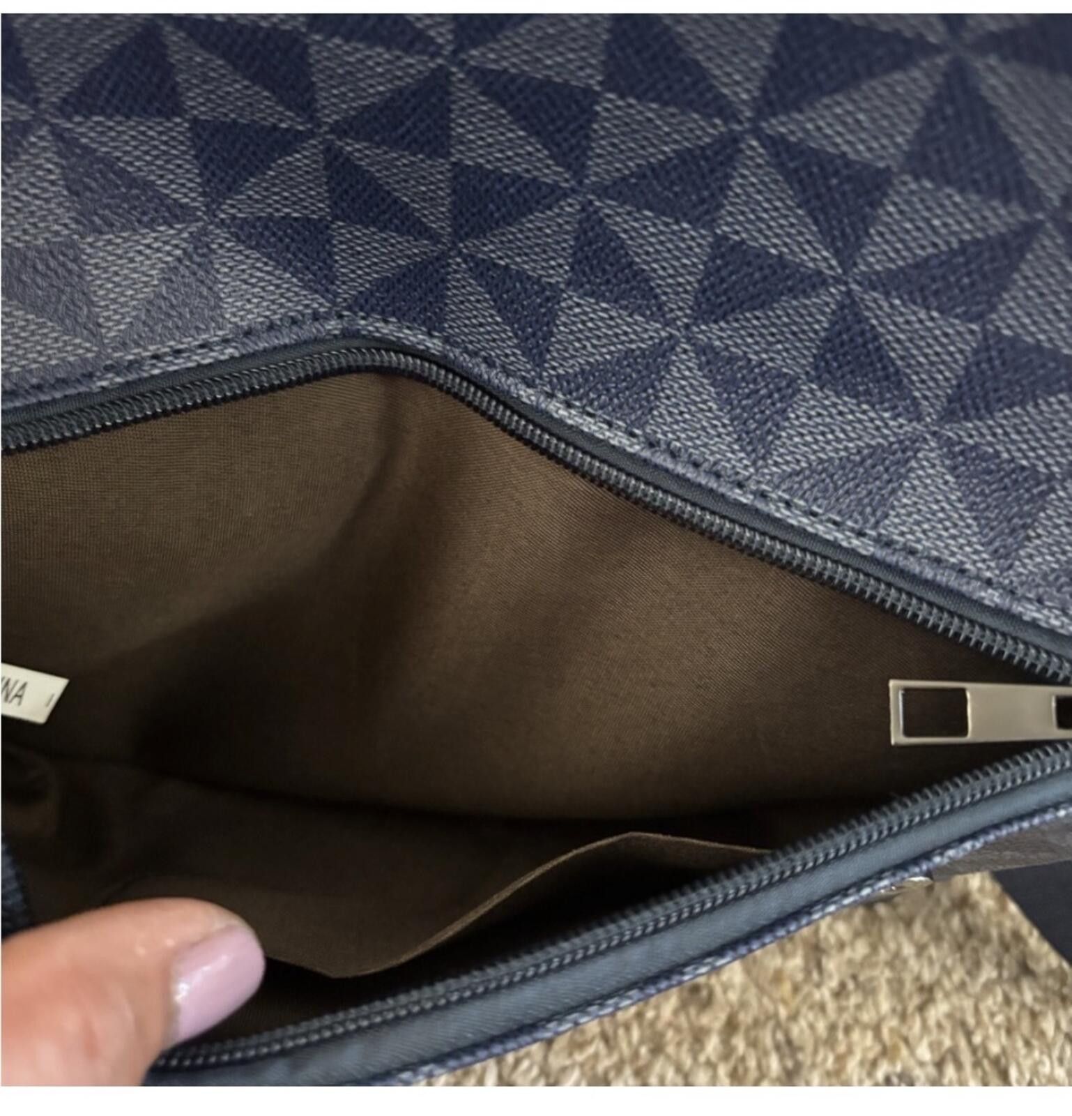 Other ( Boutique) Elegant Navy Blue Crossbody Bag Size ONE SIZE - 3 Thumbnail