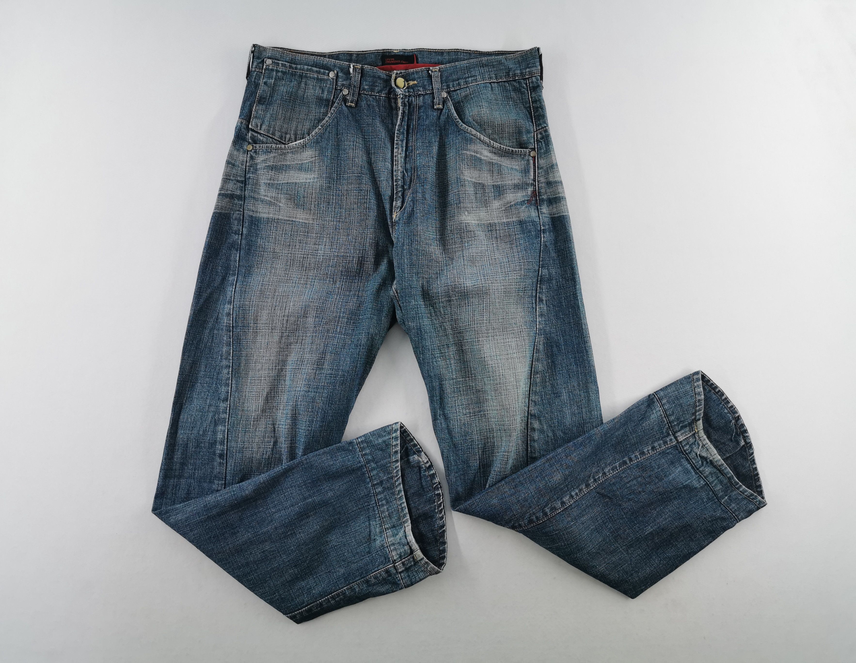 Levi's Vintage Levis Enginereed Denim Jeans Size 36/34x32 Size US 36 / EU 52 - 4 Thumbnail