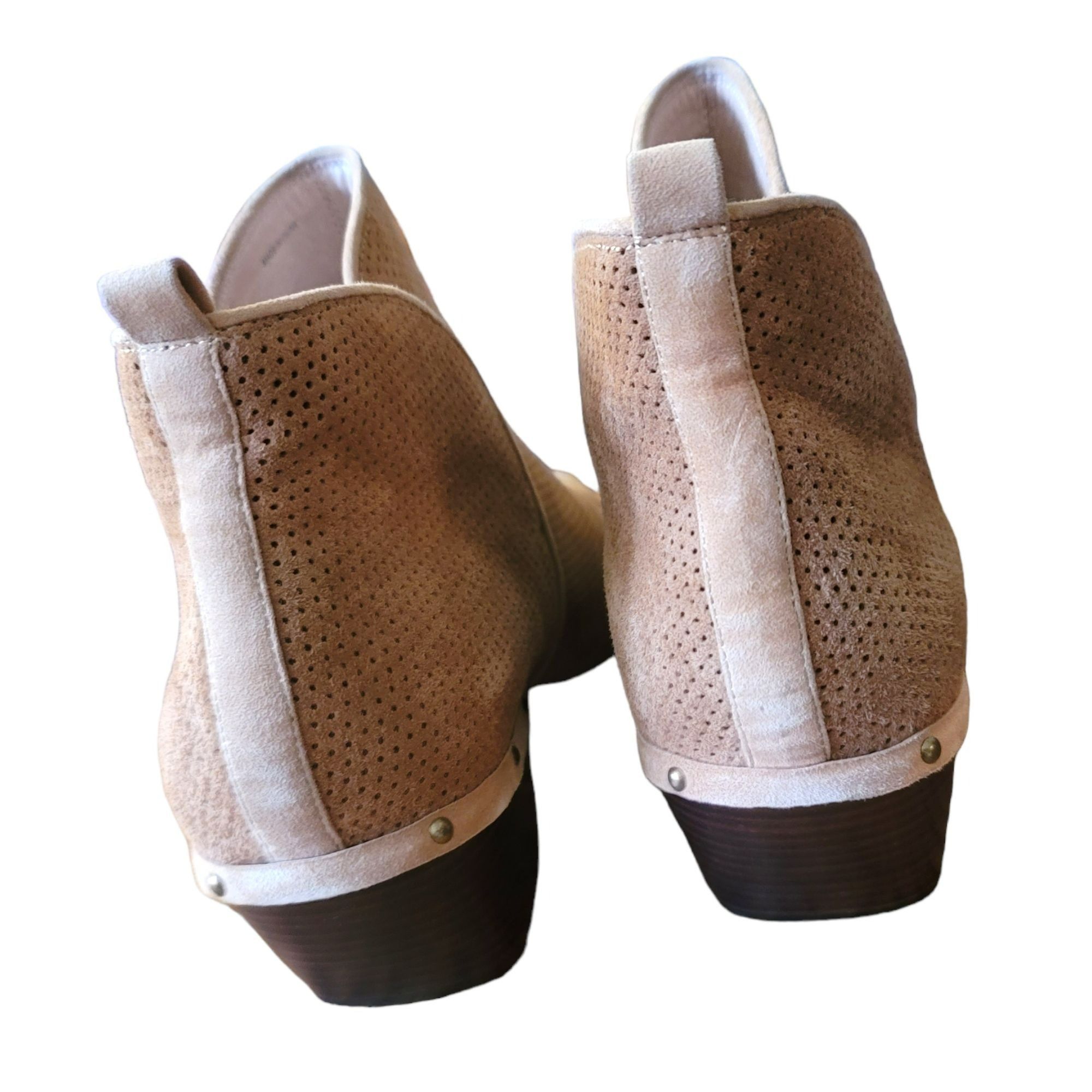 Other Nina Originals Tan Ankle Boot Perforated Stacked Heel Woman' Size US 11 / IT 41 - 13 Thumbnail