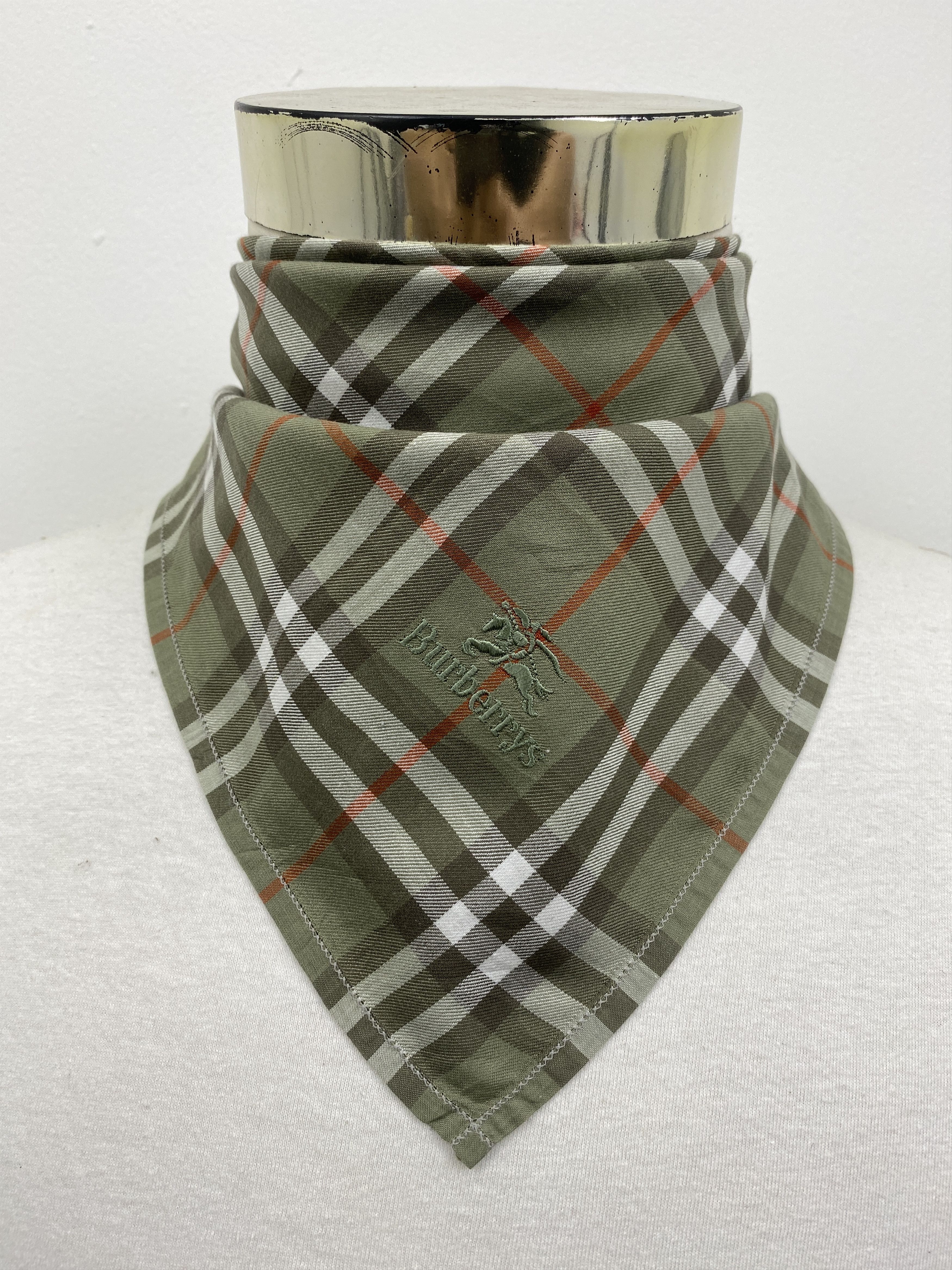 Burberry × Vintage Burberry Handkerchief / Bandana / Neckerchief HKC0223 Size ONE SIZE - 1 Thumbnail
