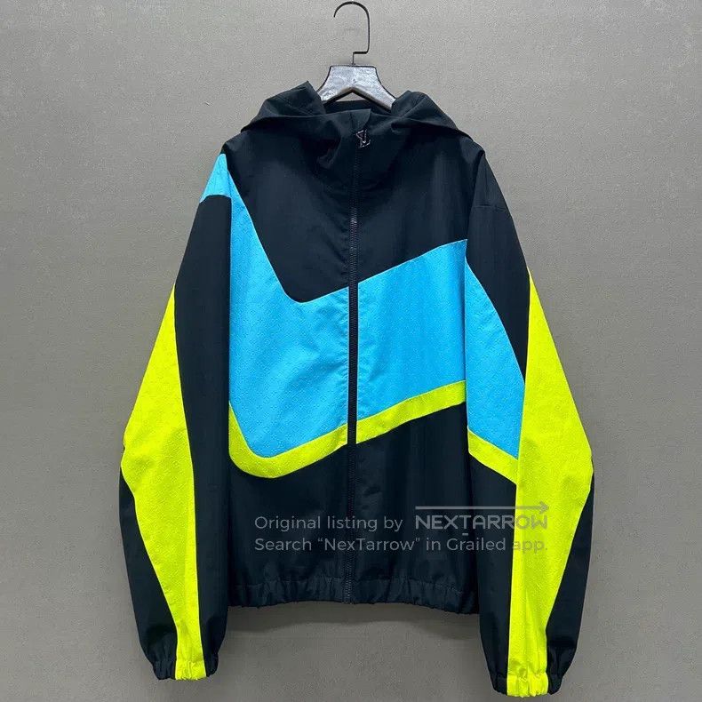 Louis Vuitton Louis Vuitton Color-block full-print hooded windproof jack Size US M / EU 48-50 / 2 - 1 Thumbnail