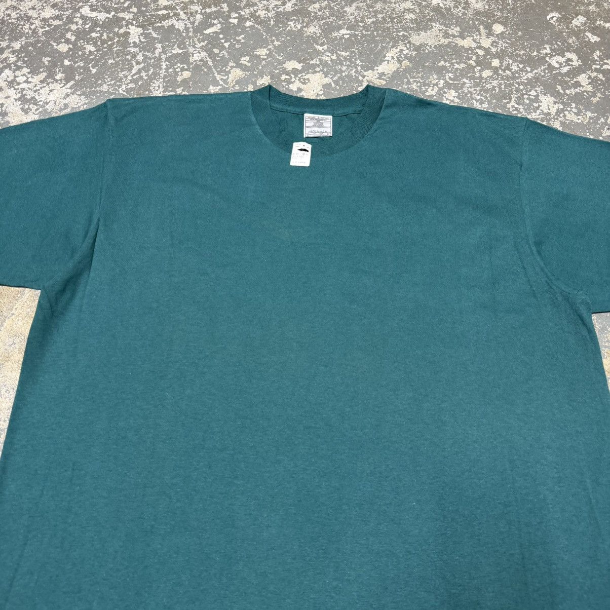 Nike Vintage Nike Forest Green Blank No Swoosh 90s Tshirt USA Size US XL / EU 56 / 4 - 9 Thumbnail