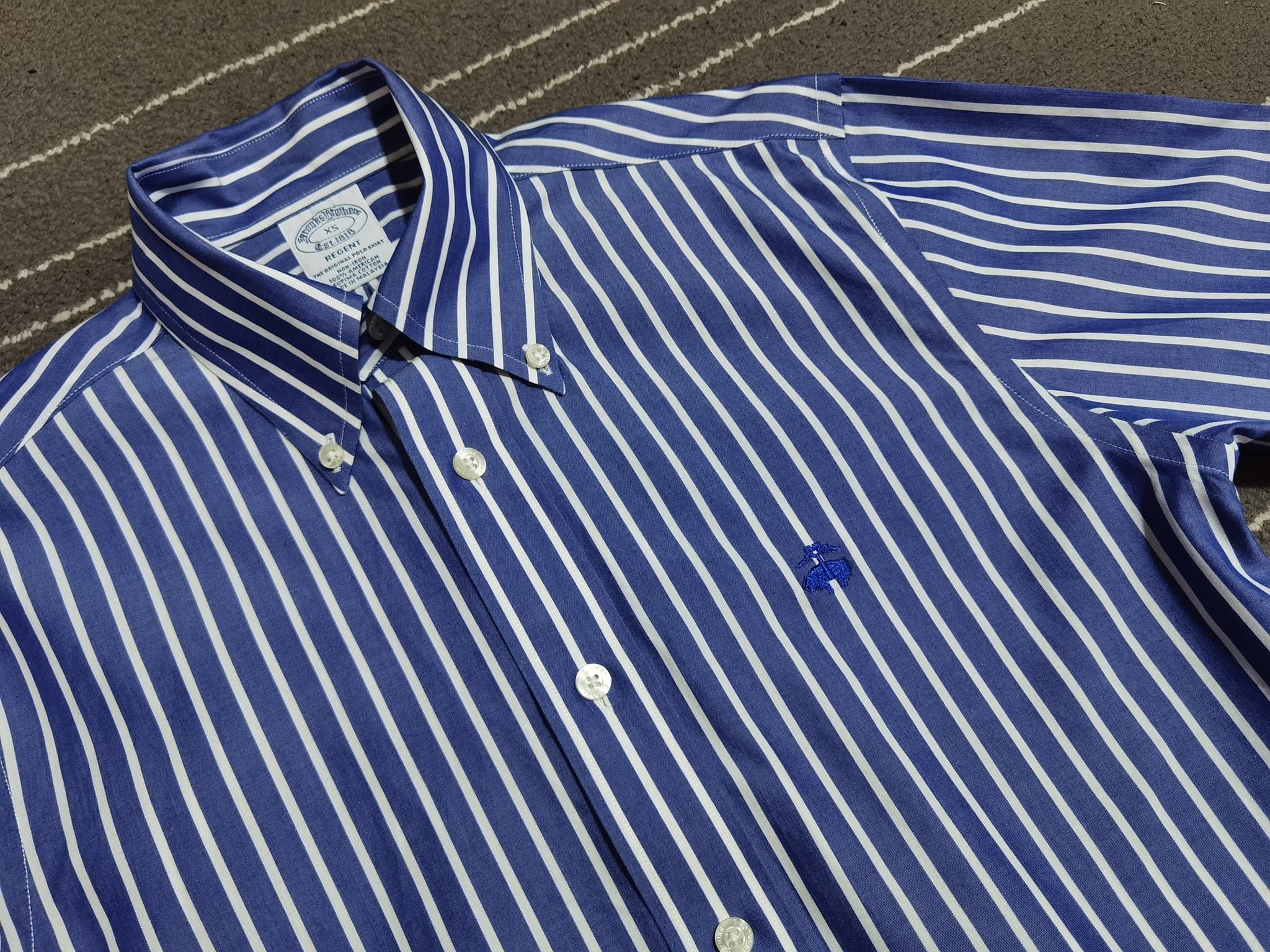 Brooks Brothers Brooks Brothers Regent blue button up XS 2410 Size US XS / EU 42 / 0 - 8 Thumbnail