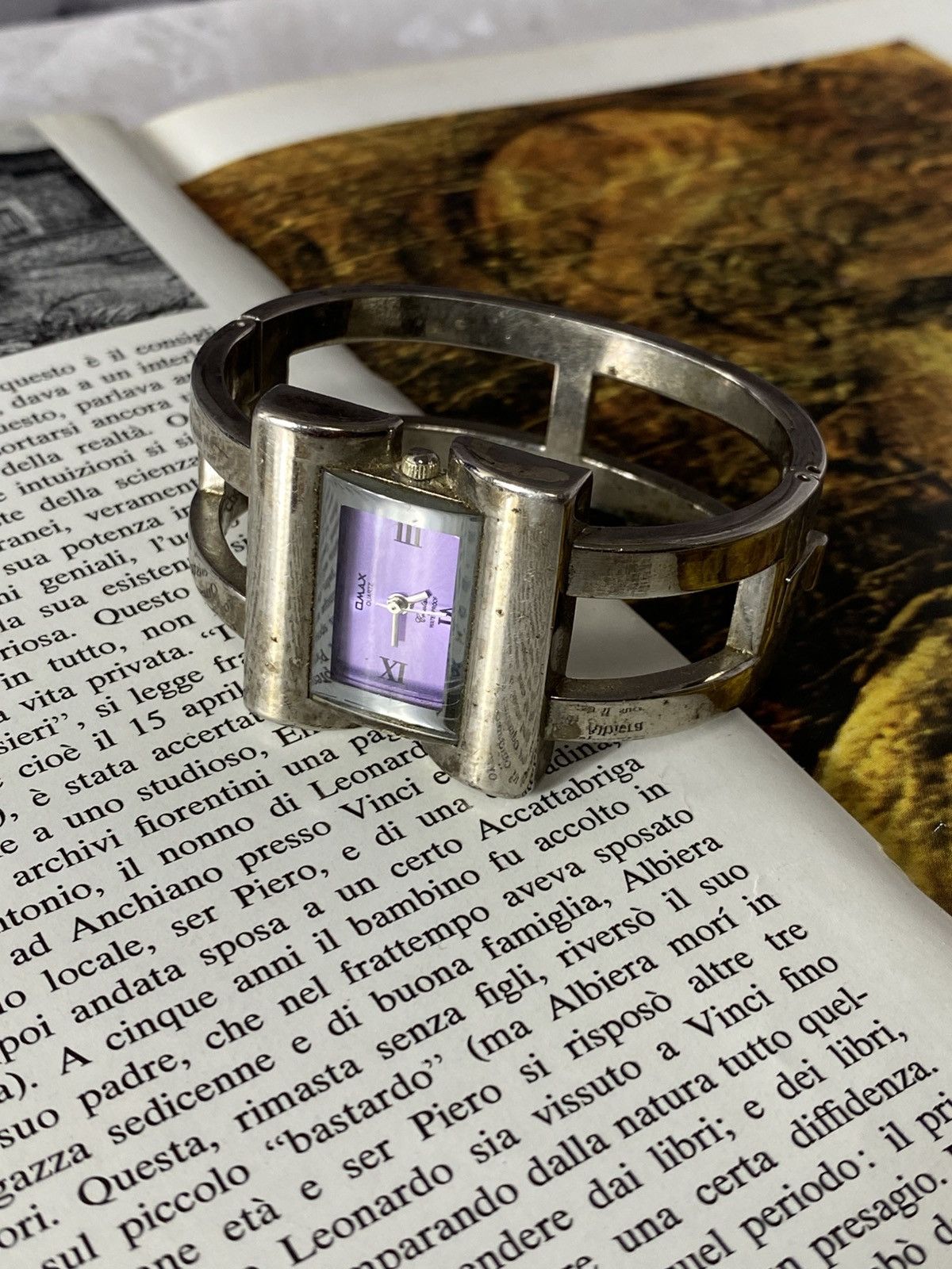 Japanese Brand Vintage Omax Bangle Cuff Watch Purple Dial Silver Tone Rare Size ONE SIZE - 1 Thumbnail