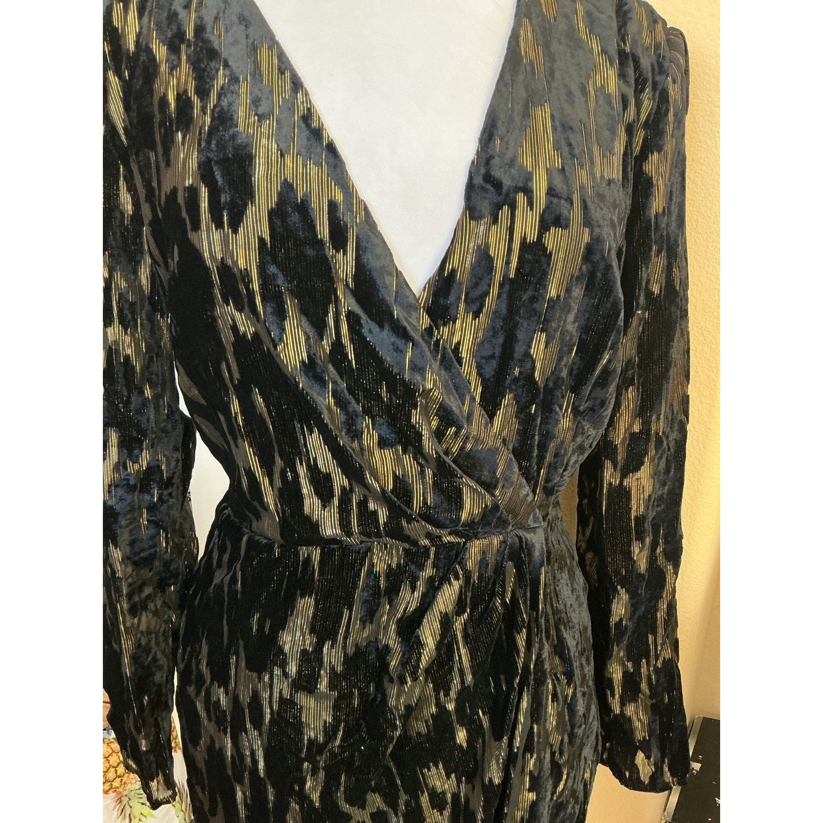 Other BARDOT AERIELA BLACK VELVET GOLD METALLIC WRAP DRESS 10 Size L / US 10 / IT 46 - 4 Thumbnail