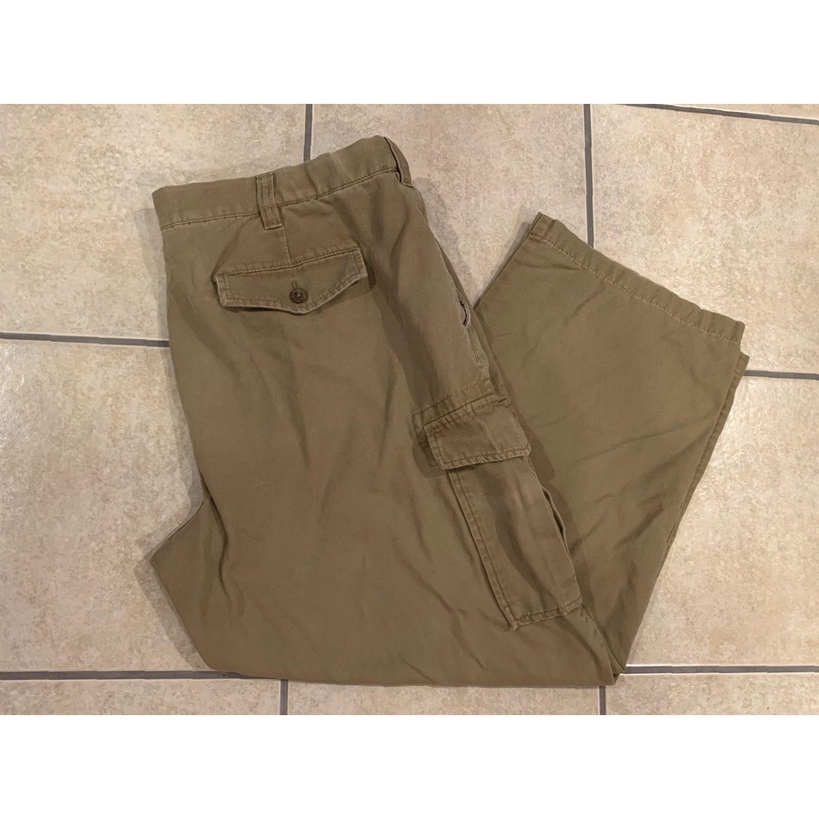 Croft & Barrow Croft & Barrow Men Cargo Pants 40x27 Tan Canvas Workwear 100% Cotton Classic Fit Brown Cargo Pocket Zip Button Front Flat Front Size US 40 / EU 56 - 2 Thumbnail