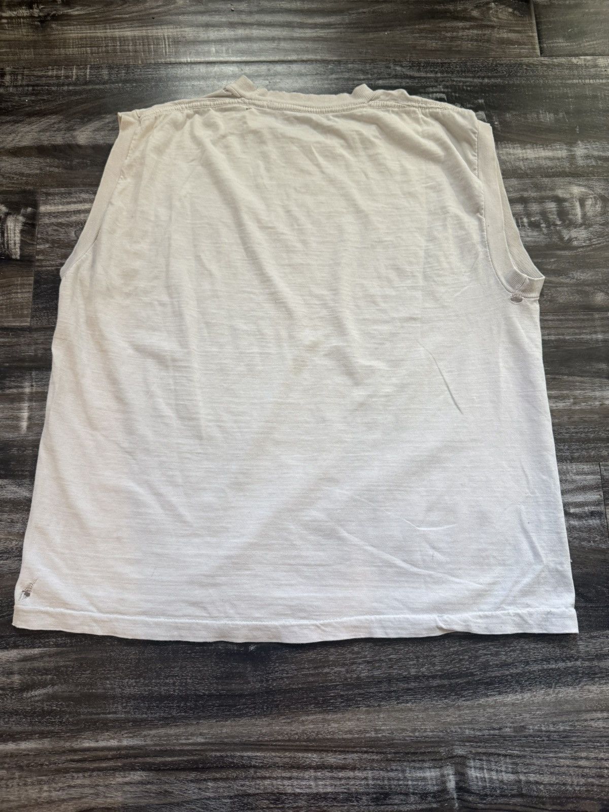Vintage Thrashed Faded 70's white sleeveless tee Size US L / EU 52-54 / 3 - 2 Thumbnail