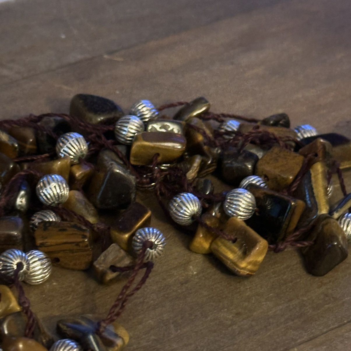 Other × Vintage Vintage Avon multi strand Tigers eye chip bead necklace Size ONE SIZE - 7 Thumbnail