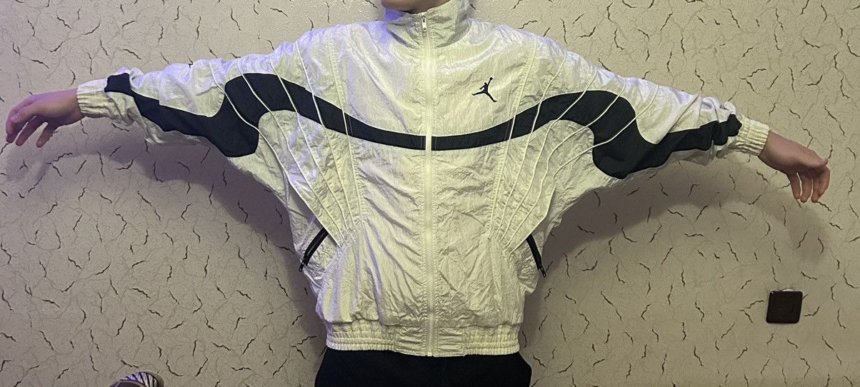 Jordan Brand × Nike × Vintage Nylon Vintage Jordan VERY RARE Size US L / EU 52-54 / 3 - 8 Thumbnail