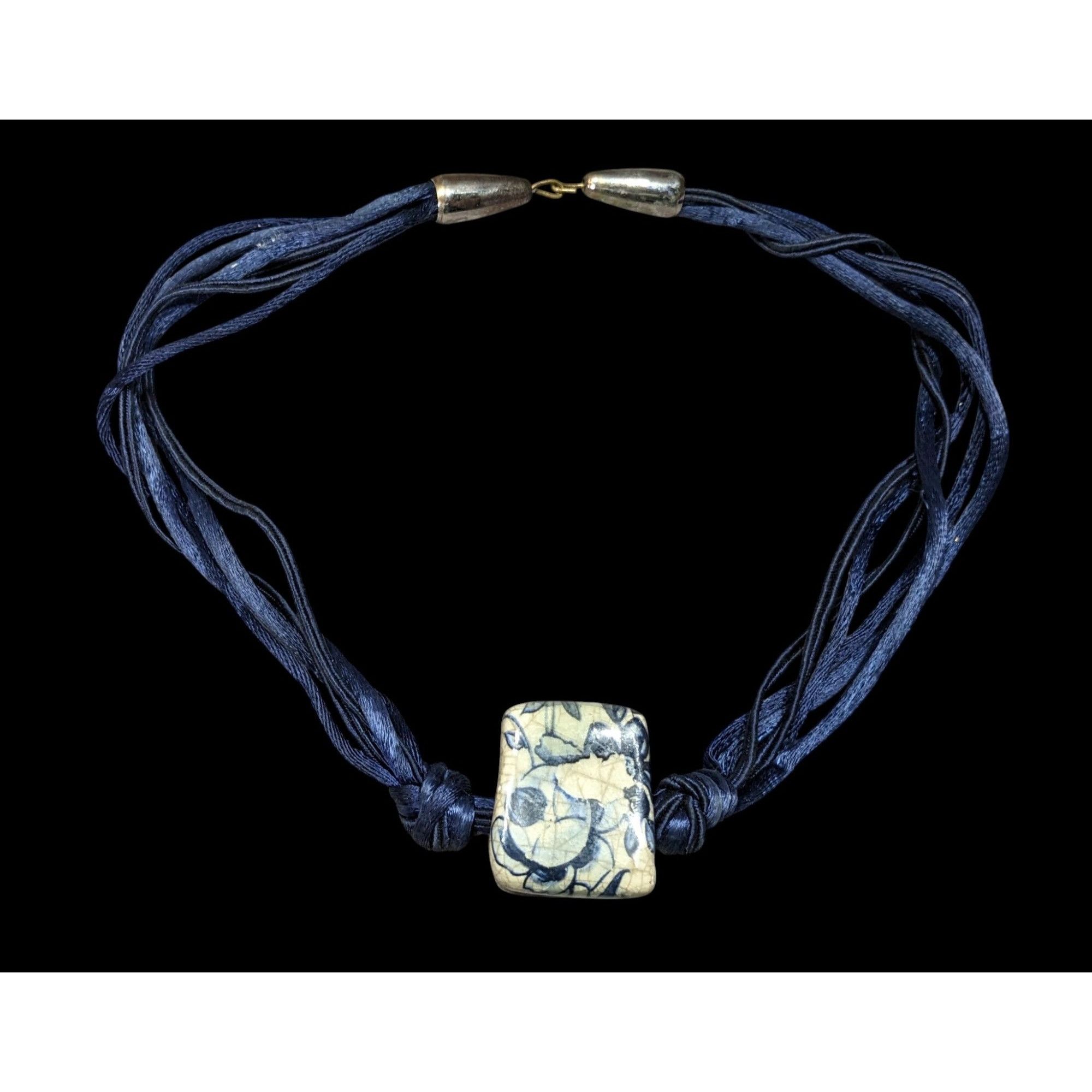 Other Vintage Handcrafted Ceramic Floral Distressed Pendant Neckla Size ONE SIZE - 1 Thumbnail