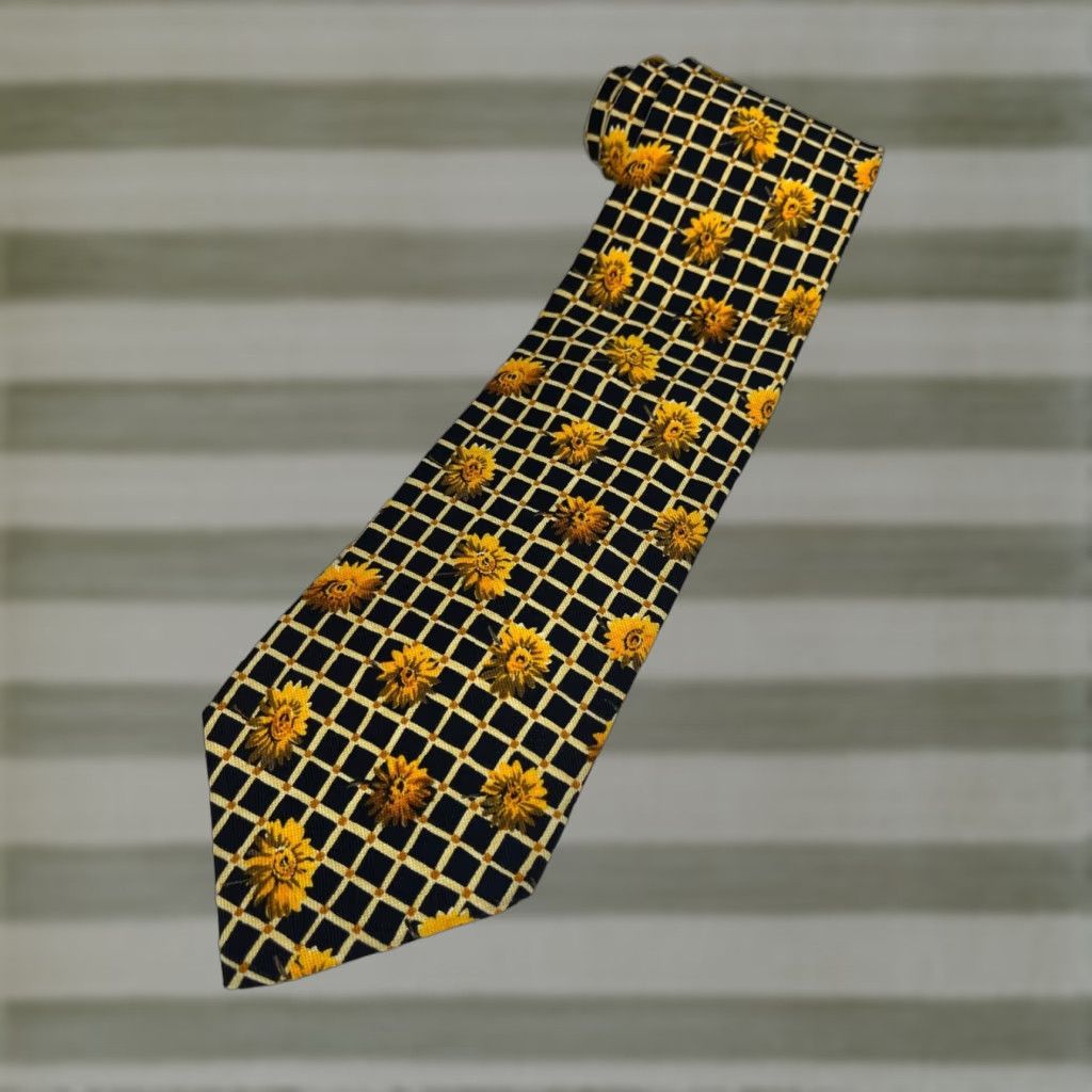 Hugo Boss VINTAGE Hugo BOSS Silk Tie Men Wide 4" Floral 58" Made in Italy Size ONE SIZE - 1 Thumbnail