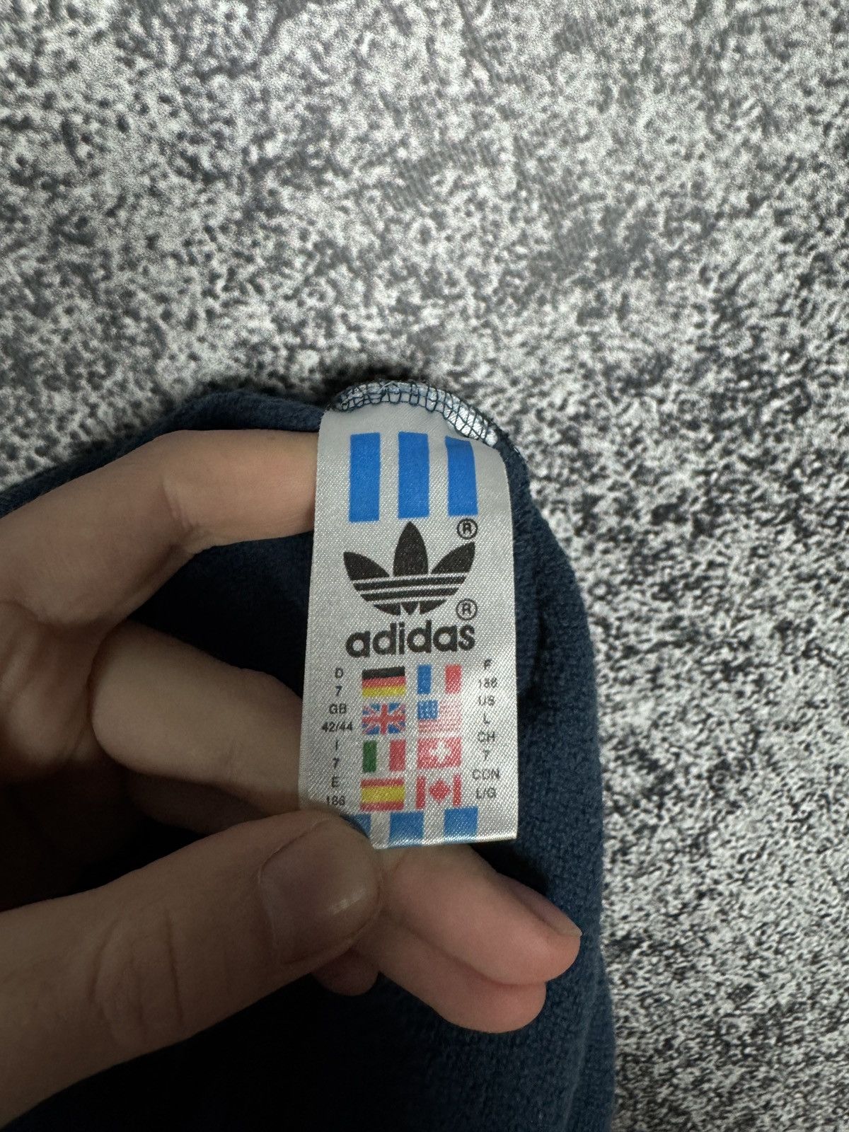 Adidas Vintage 90s Adidas Sweatshirt Big Trefoil Logo Retro Size L Size US L / EU 52-54 / 3 - 8 Thumbnail