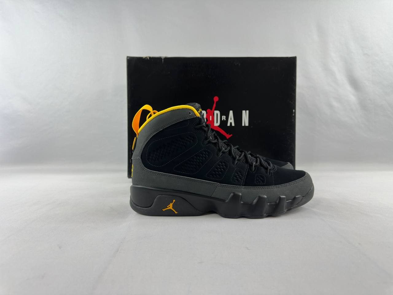 Nike Nike Air Jordan 9 Retro ‘Dark Charcoal University Gold’ Size US 8.5 / EU 41-42 - 1 Thumbnail