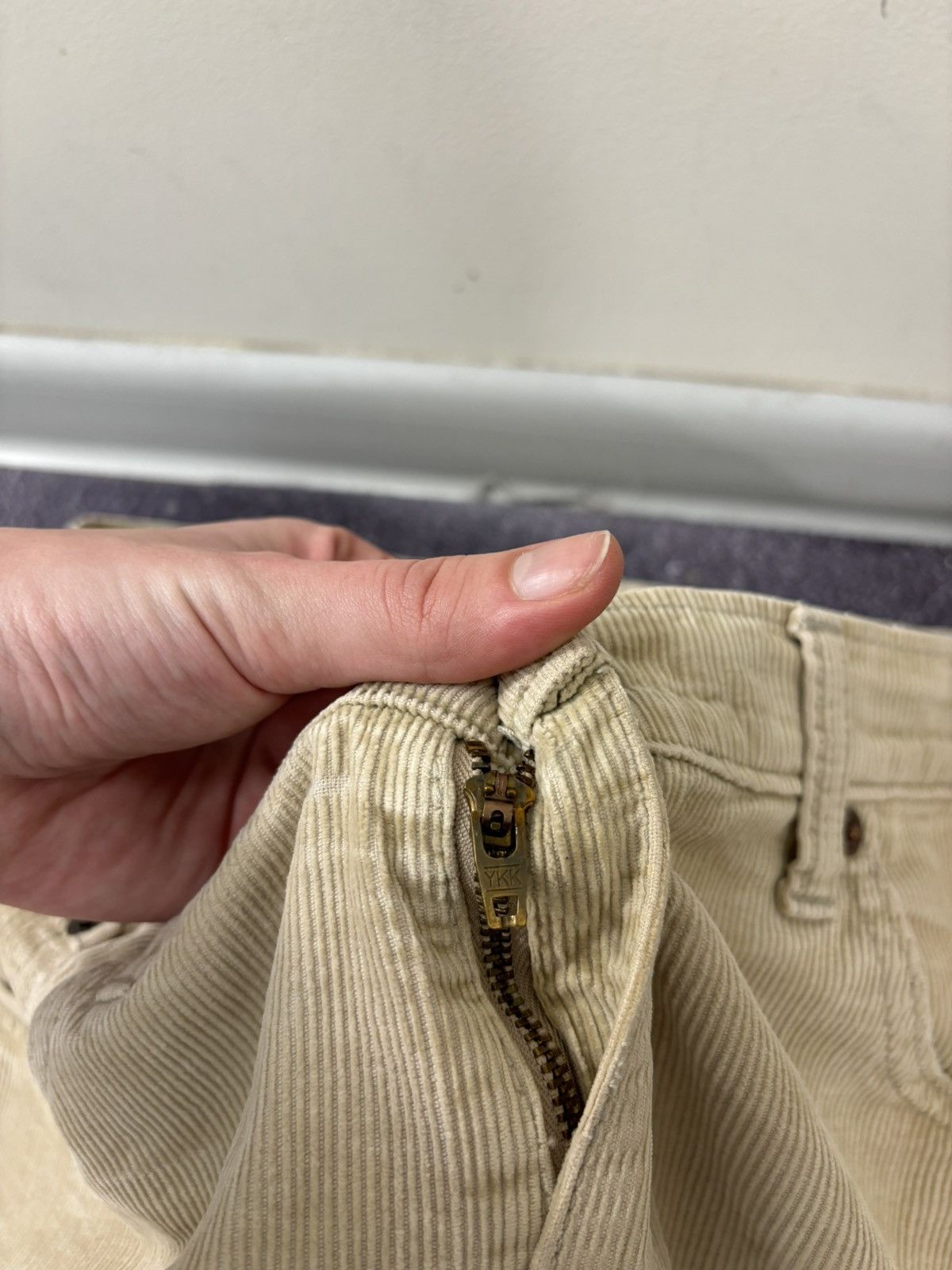 Levi's Vintage Levi’s 751 84 Men’s Corduroy Velvet Hype Pants Jeans Size US 38 / EU 54 - 15 Thumbnail