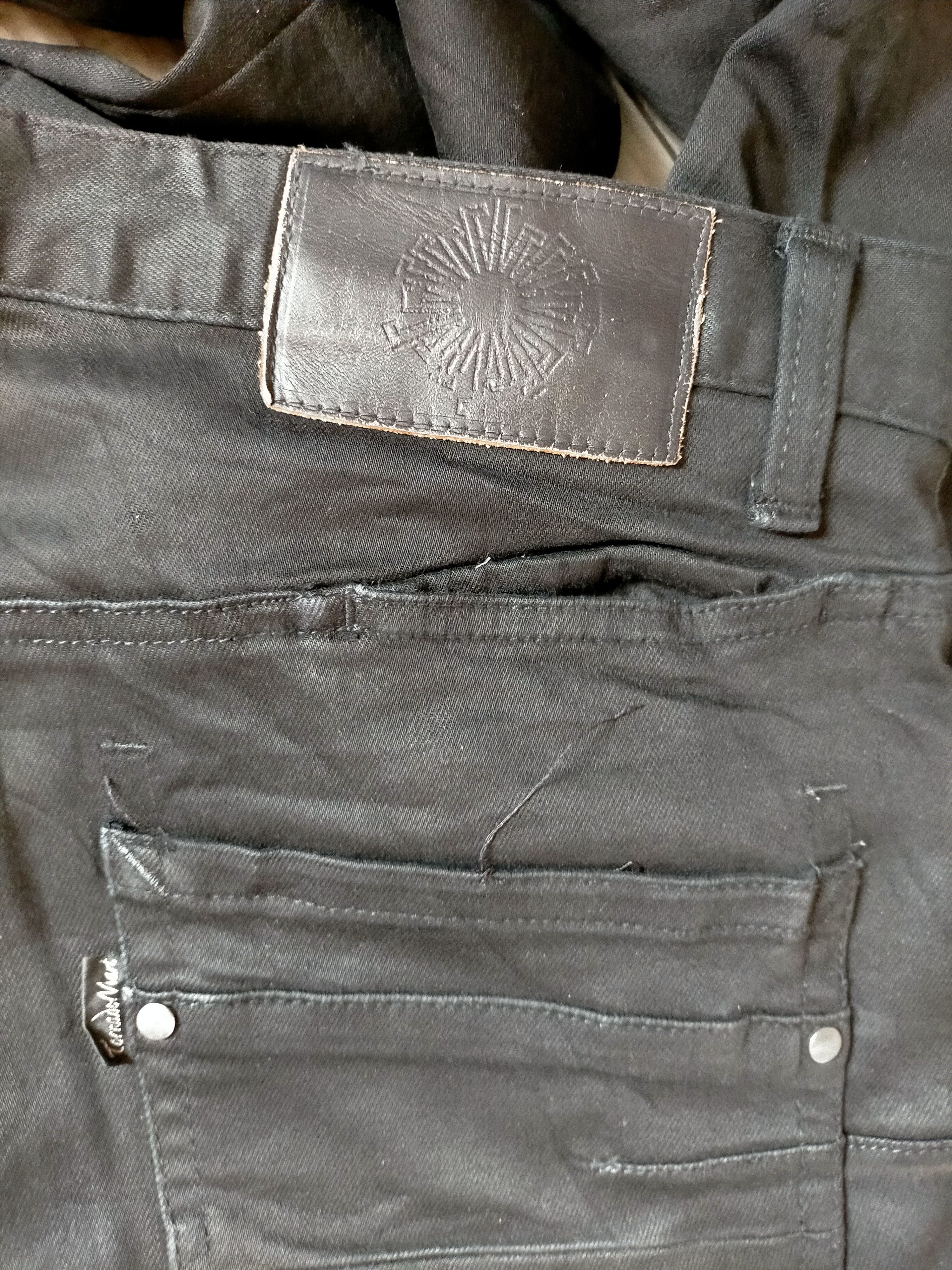 Tornado Mart Tornado Mart Whiskers Waxed Skinny Black Jeans Size US 34 / EU 50 - 13 Thumbnail