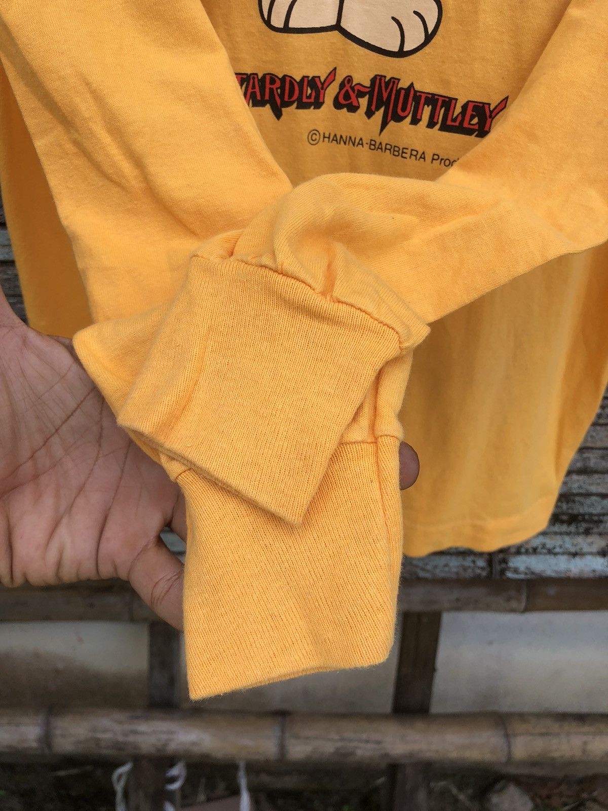 Vintage Vintage 70s Dastardly & Muttley Cartoon Longsleeve Shirt Size US M / EU 48-50 / 2 - 10 Thumbnail