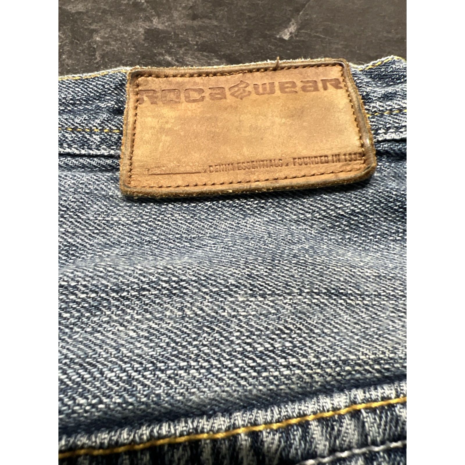 Rocawear VINTAGE Rocawear Baggy Skater Grunge Hip Hop Y2K Jeans Shorts Men 38 Blue JNCO Pockets Regular Size 38 Mens Size US 38 / EU 54 - 5 Thumbnail