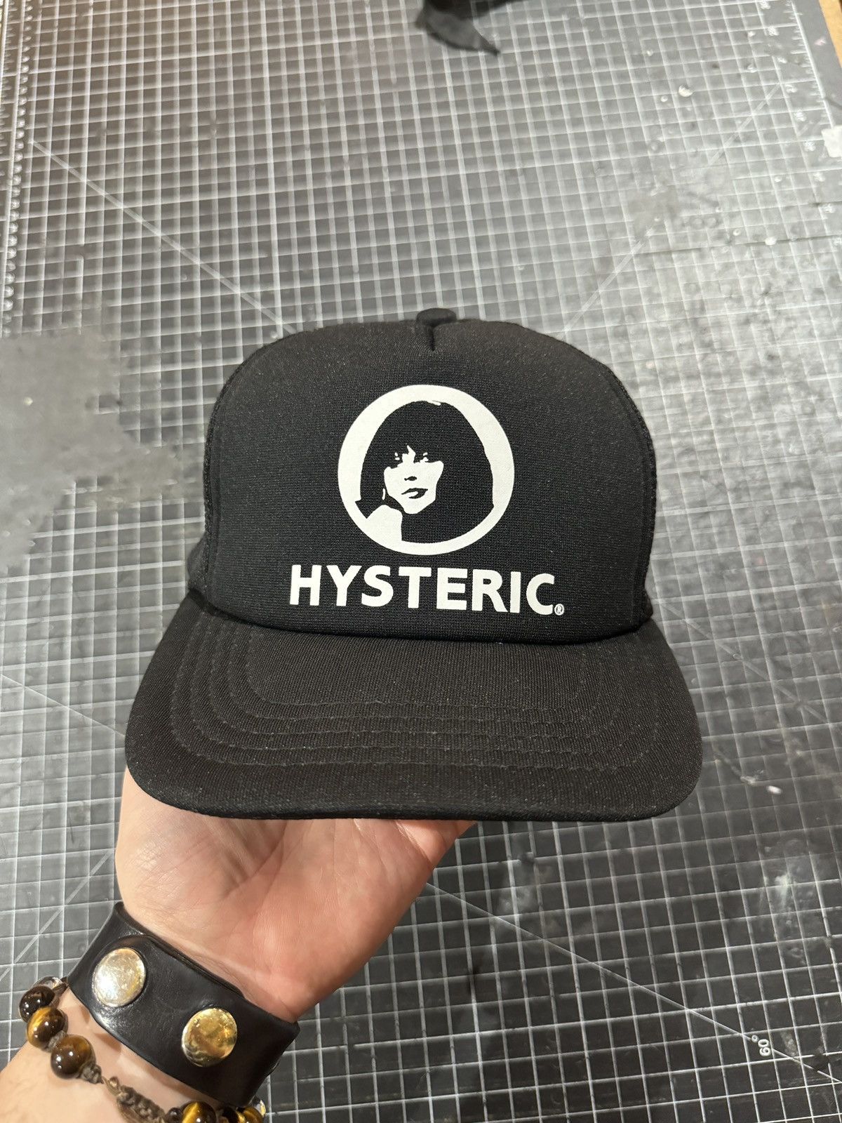 HYSTERIC GLAMOUR x madhappy Trucker Hat