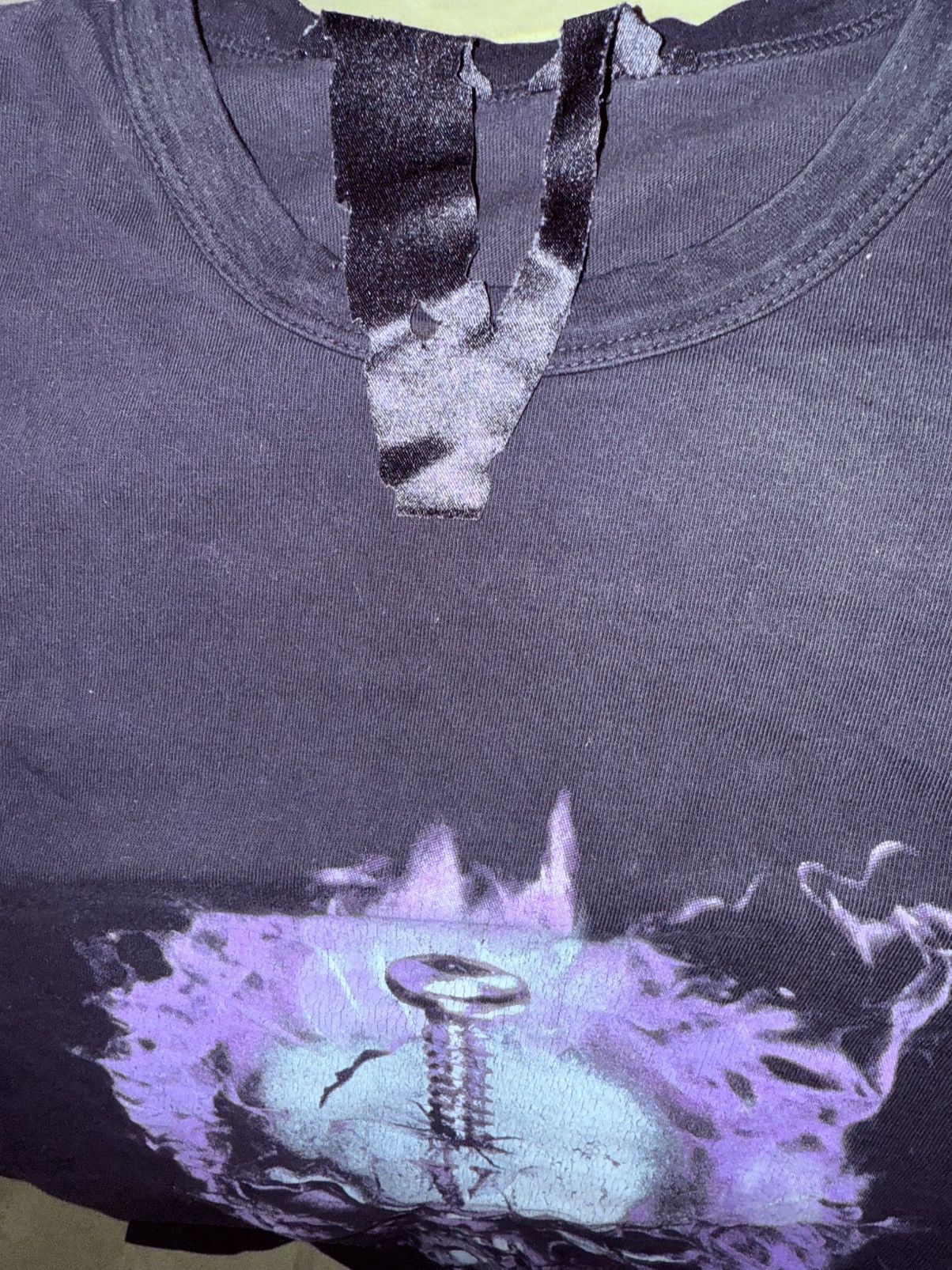 Vlone VLone “screw head” skull tee t-shirt, w/ large “V” on back! Size US M / EU 48-50 / 2 - 3 Thumbnail