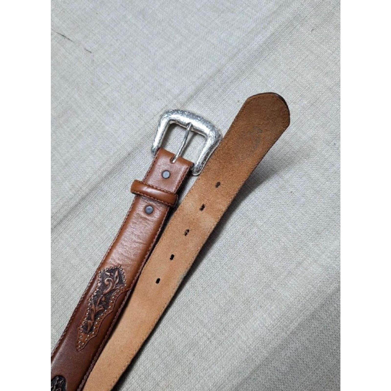Vintage VINTAGE Justin Western Belt Leather 36 Brown Studded Tooled Buckle Men Belt Size 36 - 3 Thumbnail