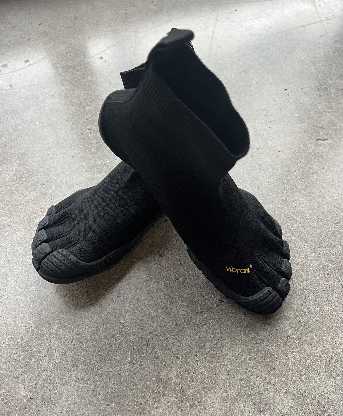 Balenciaga Vibram Five Fingers Flex Toe Sock Sneakers Size US 9 / EU 42 - 2 Thumbnail
