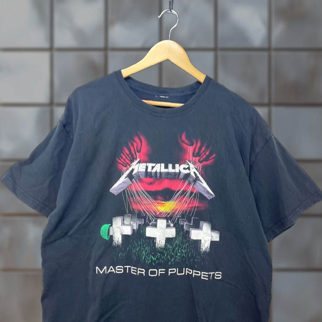 Vintage VINTAGE Metallica Master of the Puppets T Shirt XL Men Black Shirt XL Mens Vintage 90s Concert Lead Guitar Band T-Shirt Size US XL / EU 56 / 4 - 1 Thumbnail