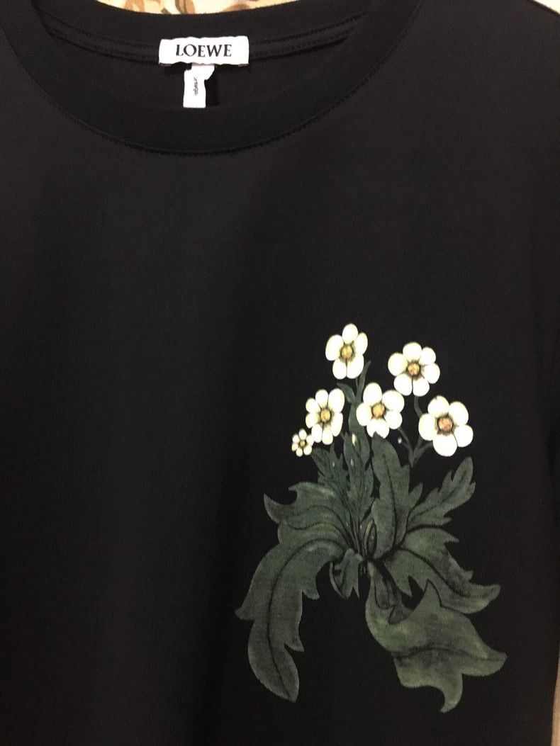 Loewe LOEWE Short sleeve T-shirt Size XS / US 0-2 / IT 36-38 - 2 Thumbnail