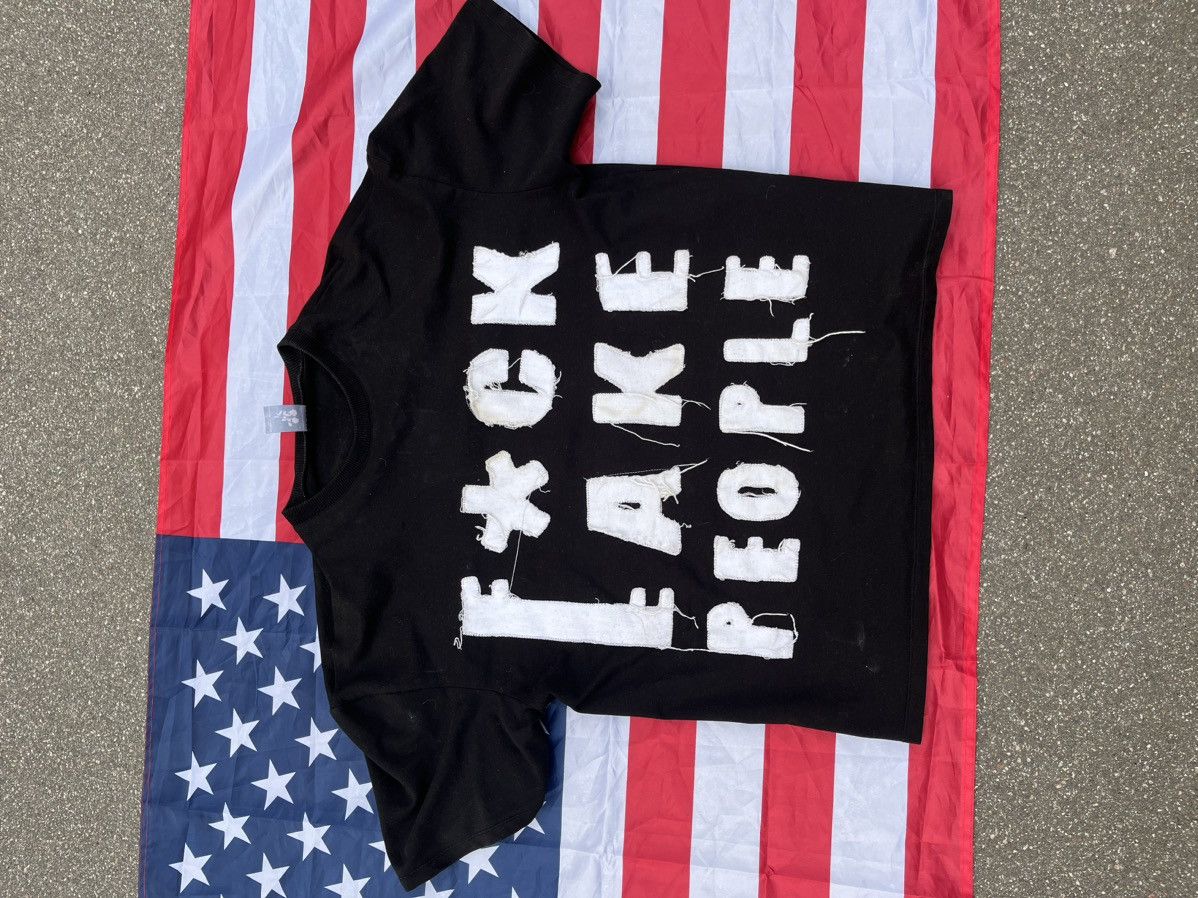 Designer tee fxck fake people Size US M / EU 48-50 / 2 - 2 Thumbnail