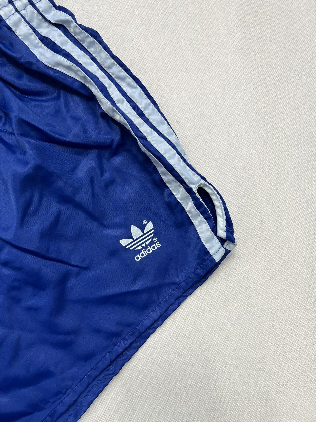 Adidas Rare Shorts Adidas Vintage 80’s Oldschool Nylon Size US 36 / EU 52 - 2 Thumbnail