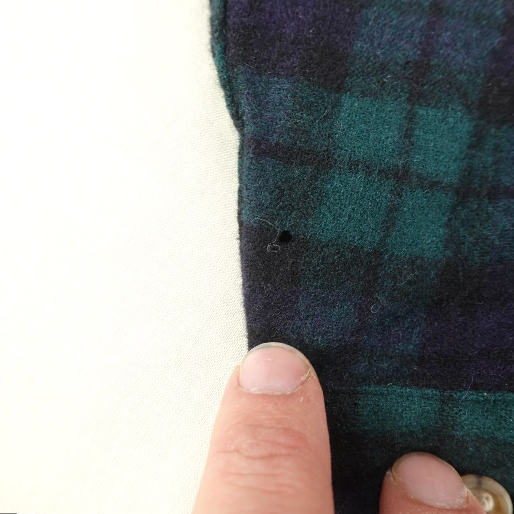 Pendleton VINTAGE Pendleton Lodge Shirt Men Large Flannel Wool Plaid Black Watch Tartan 90s Outdoor Size US L / EU 52-54 / 3 - 6 Thumbnail