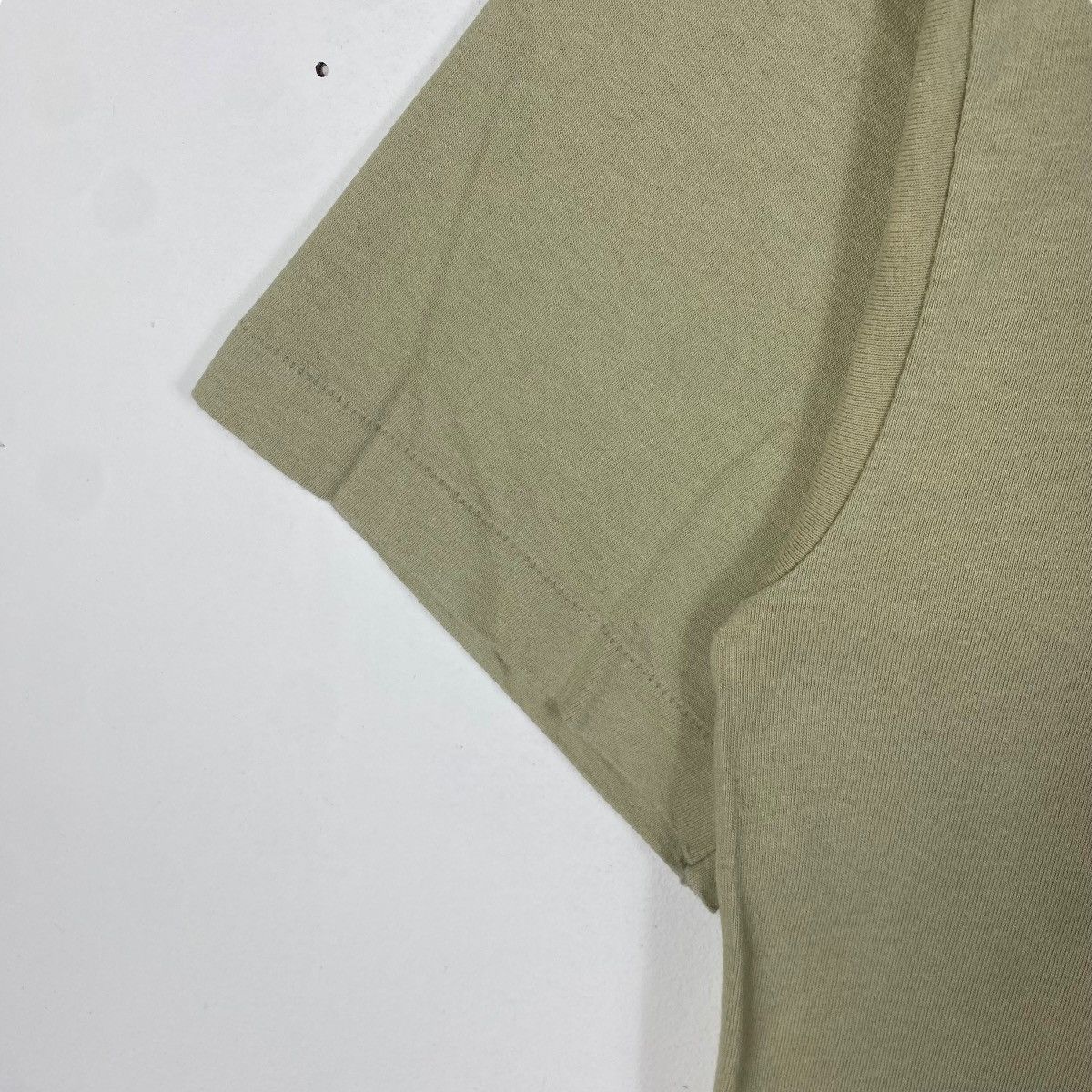Vintage Vintage 90's Riding With The KILLER LOOP Surfer Graphic Tee Size US M / EU 48-50 / 2 - 5 Thumbnail