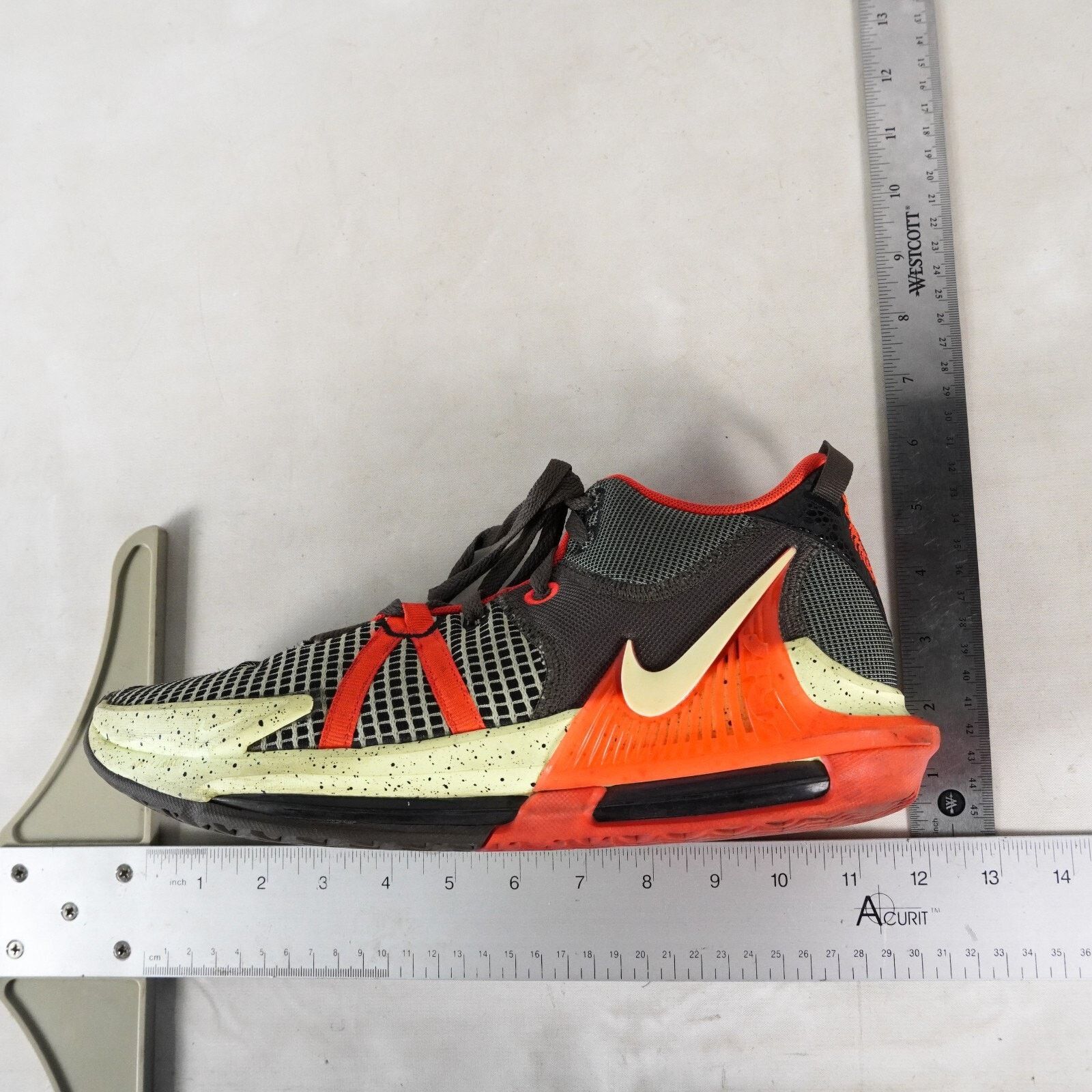 Nike Nike Lebron Witness 7 Bright Crimson Alligator Red Mens 10.5 Size US 10.5 / EU 43-44 - 11 Thumbnail