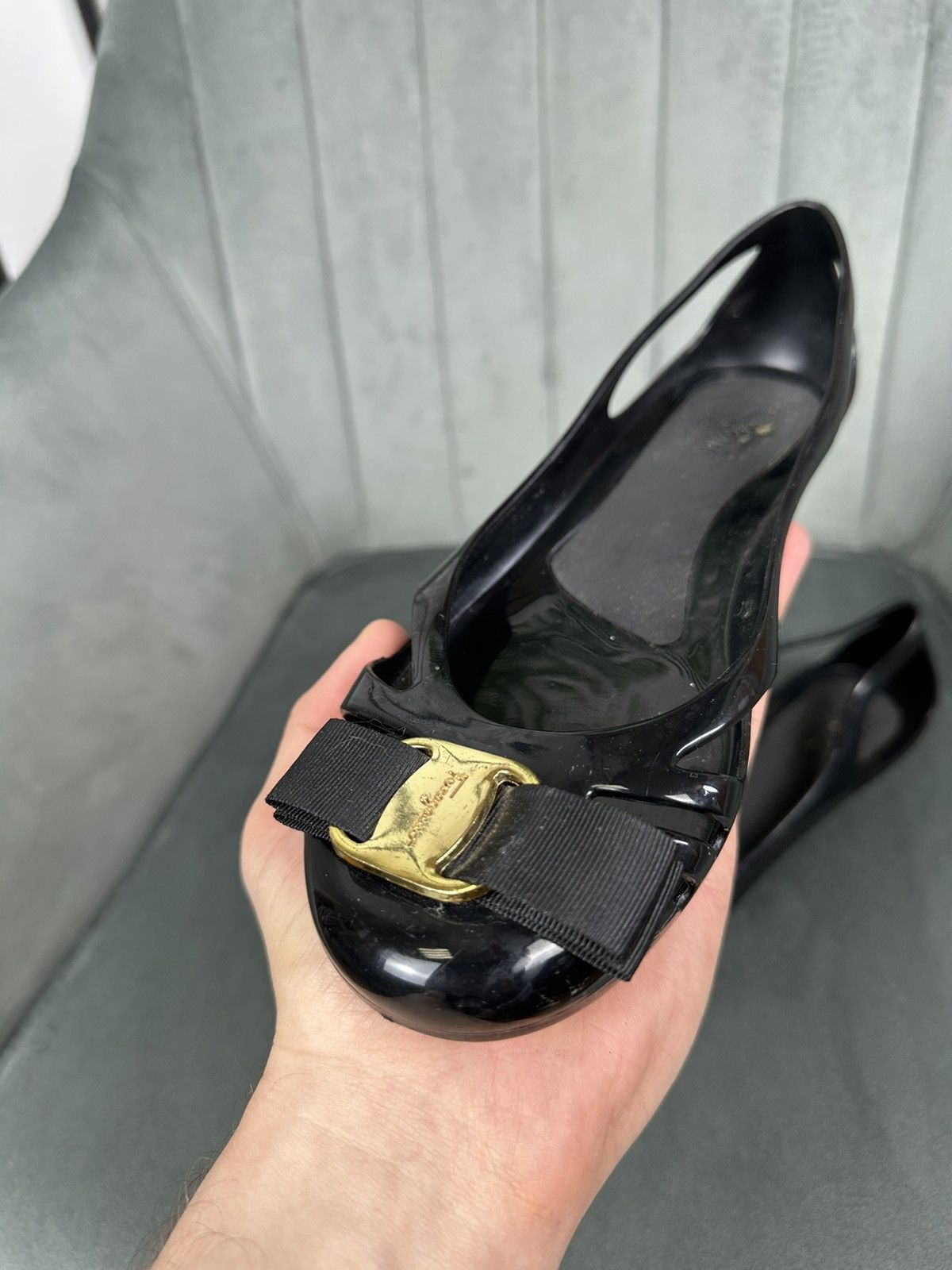 Salvatore Ferragamo Salvatore Ferragamo Jelly Ballet Flat With Vara Bow 7 size Size US 7 / IT 37 - 12 Thumbnail
