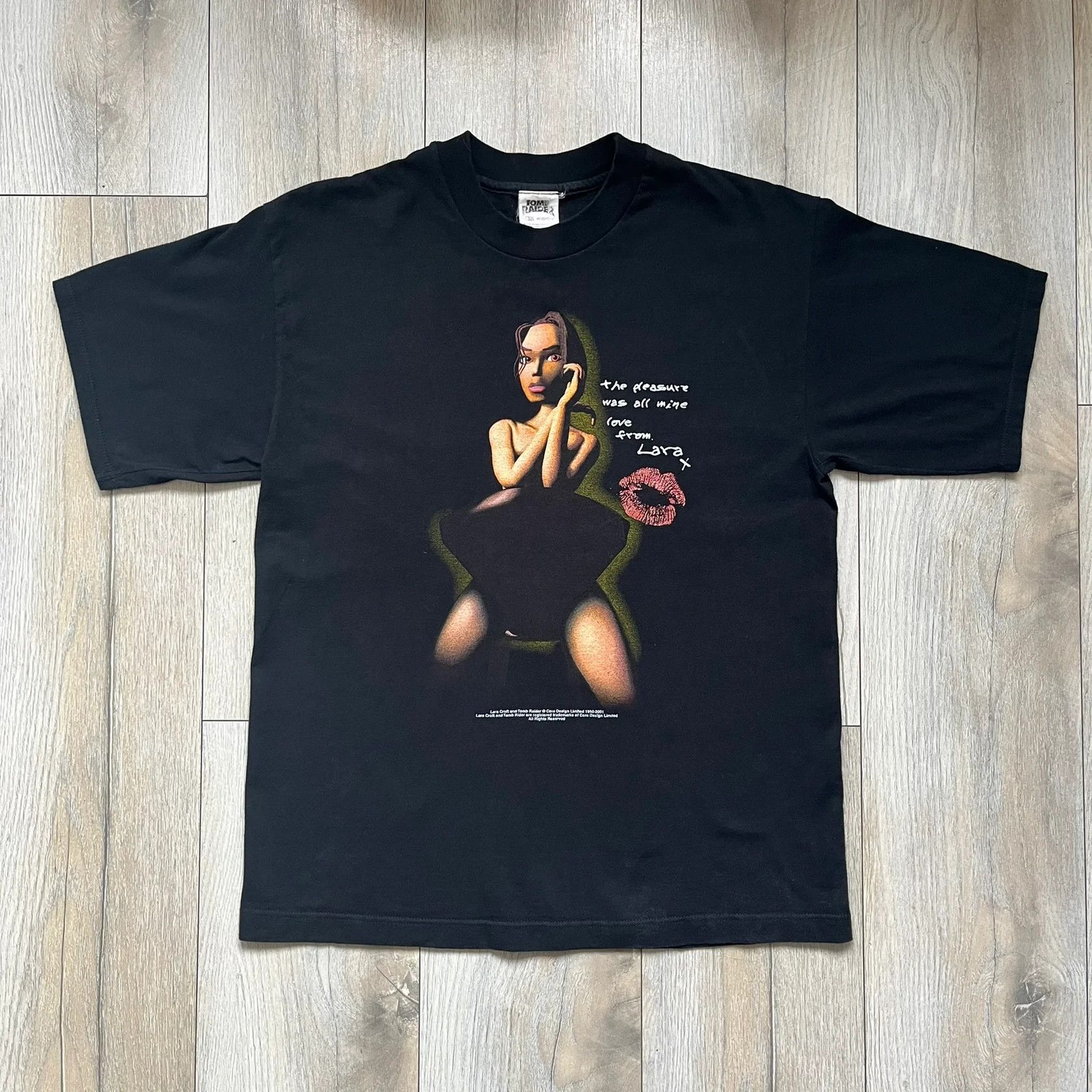 Vintage Tomb Raider Lara Croft 2001 Kiss Tee Size US L / EU 52-54 / 3 - 1 Thumbnail