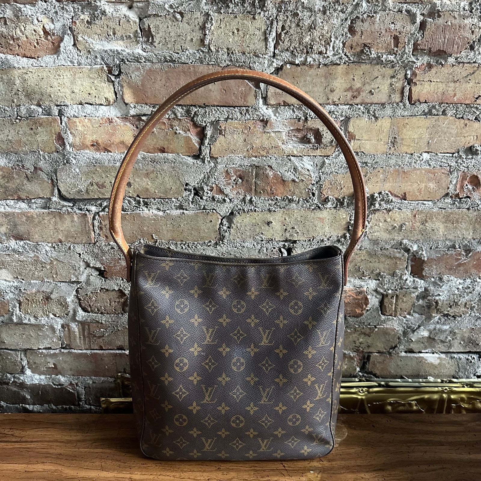 Louis Vuitton Vintage Louis Vuitton 2000 Monogram Looping GM Bag Size ONE SIZE - 1 Thumbnail