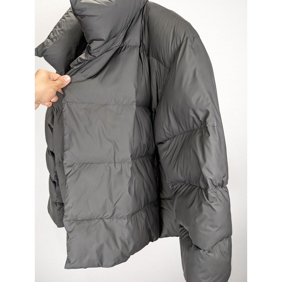 Balenciaga o1rshd1 Wrap Puffer Coated Light Nylon in Black Size US S / EU 44-46 / 1 - 4 Thumbnail