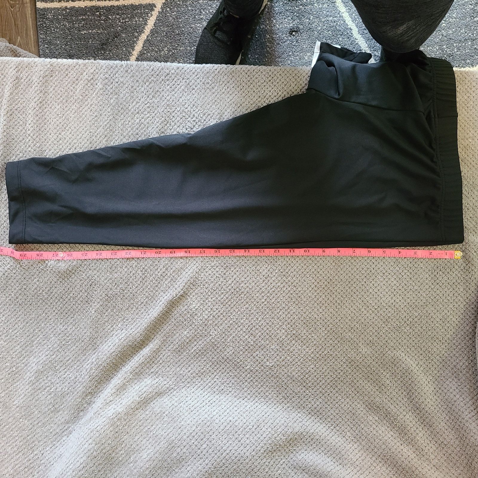 Nike Nike Women's Large Black Capri w/ White Trim - 32"W 22"L Size 32" / US 10 / IT 46 - 8 Thumbnail