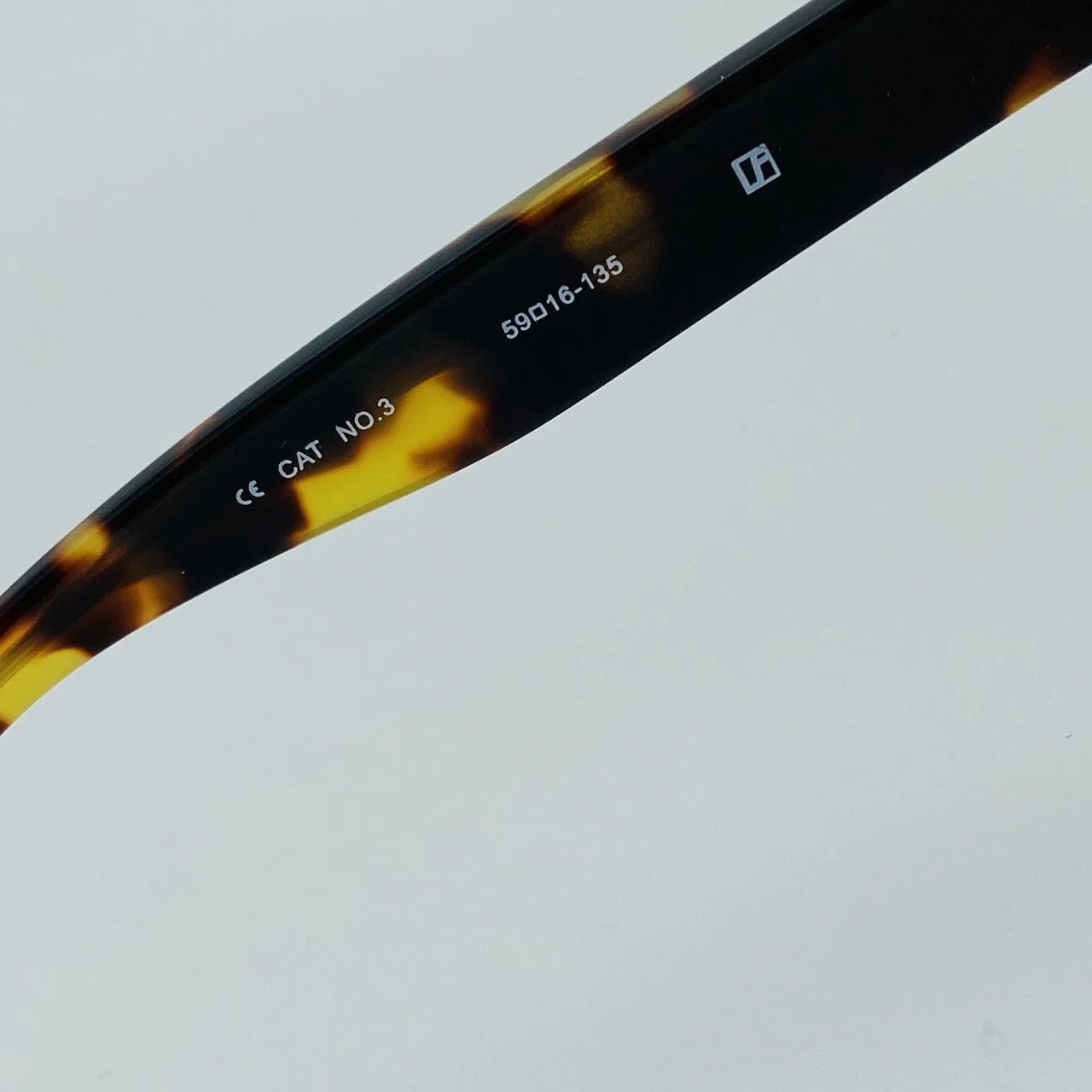 Ann Demeulemeester Ann Demeulemeester Sunglasses Cat Eye Tortoise and Brown Size ONE SIZE - 6 Thumbnail