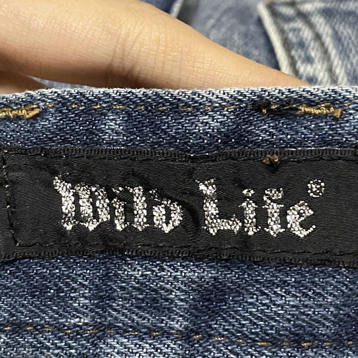 Le Grande Bleu (L.G.B.) Rare Design Vintage Japanese Brand Wild Life Jeans 2000s Size US 32 / EU 48 - 10 Thumbnail
