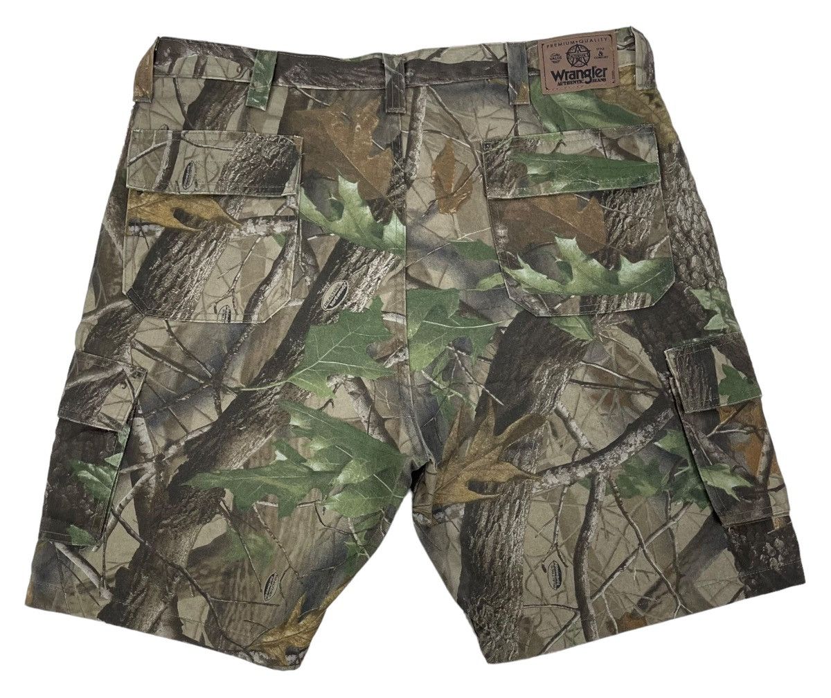 Wrangler Vintage Wrangler Realtree Hunting Cargo Short Size US 39 - 2 Thumbnail