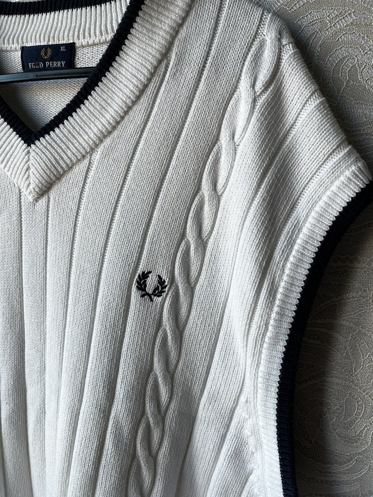Fred Perry Vintage Fred Perry Knit Sweater Vest Casual Old Money Size US XL / EU 56 / 4 - 4 Thumbnail