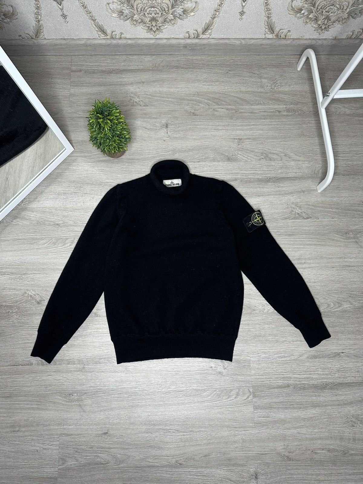 image of Stone Island Sweetheart in Black, Men's (Size XS)