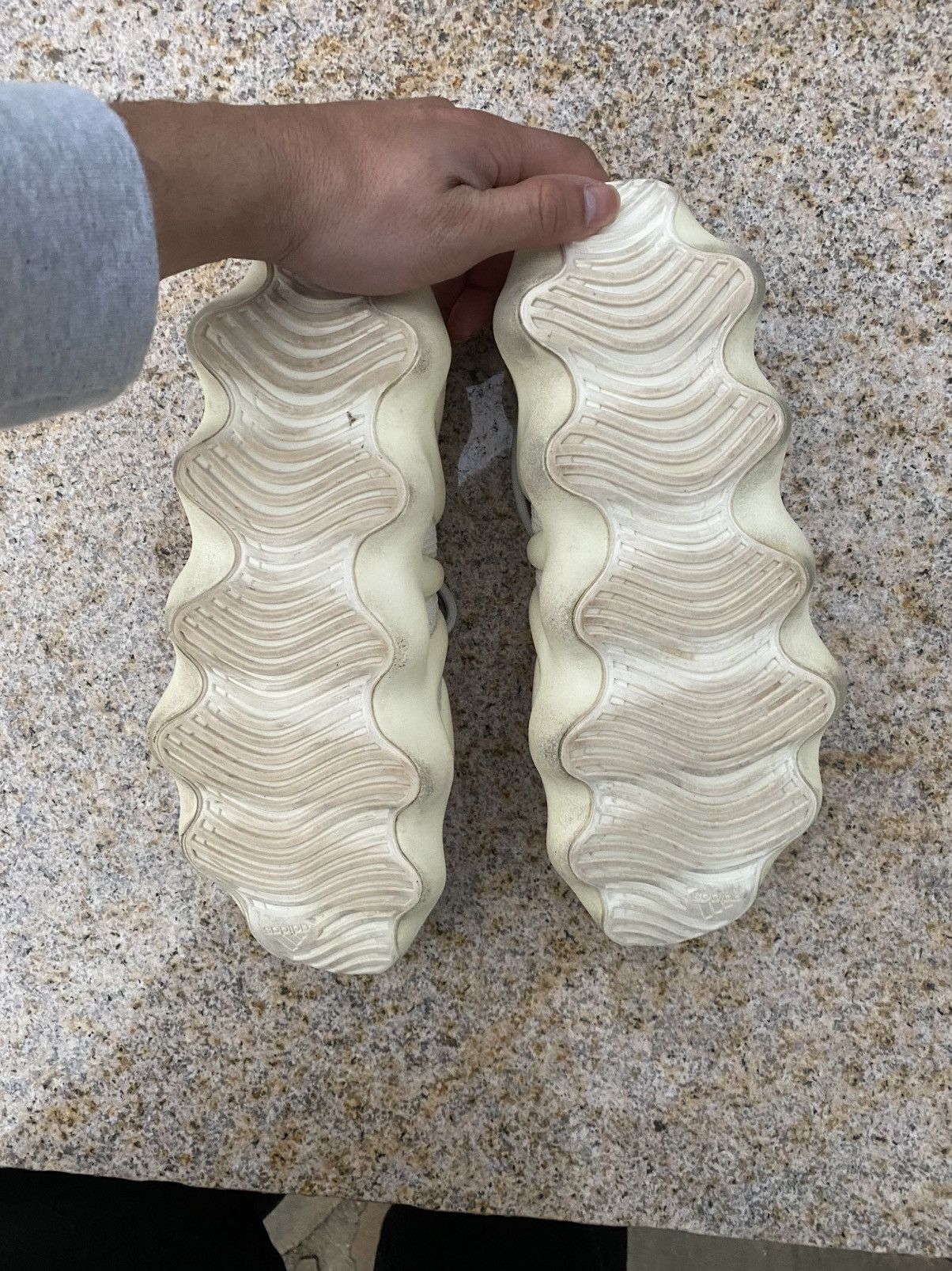 Adidas Adidas Yeezy 450 Cloud White H68038 Men's Size 11 Used Size US 11 / EU 44 - 5 Thumbnail