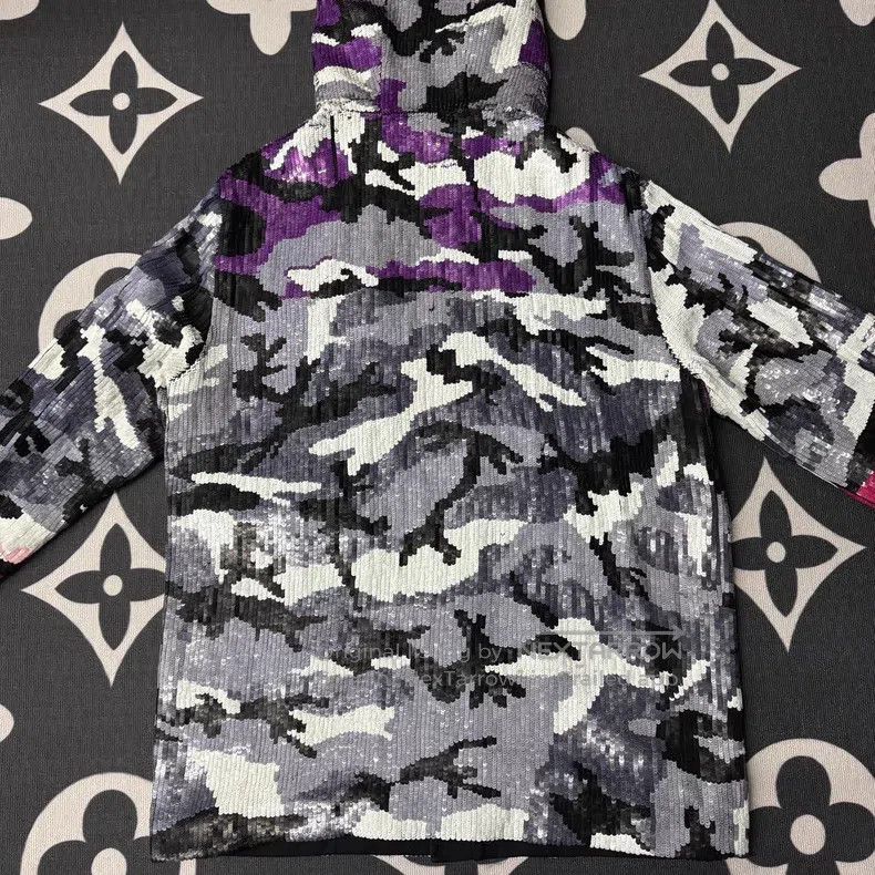Valentino Valentino Camouflage sequin zip jacket Size US L / EU 52-54 / 3 - 3 Thumbnail