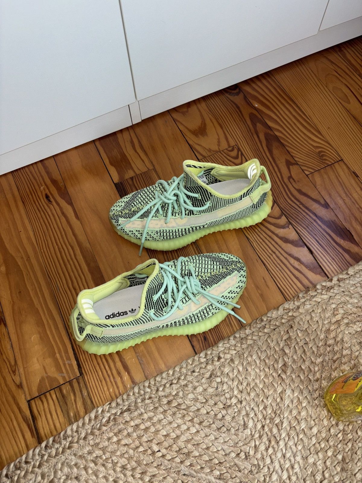 Yeezy Adidas Yeezy Boost 350 V2 Yeezreel (Non-Reflective) Size US 7 / IT 37 - 10 Thumbnail