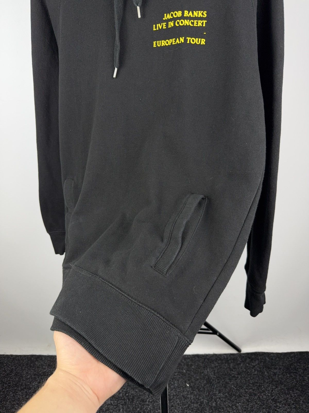 Band Tees Merch Jacob Banks European 2018 Tour Village Hoodie Black L Size US L / EU 52-54 / 3 - 4 Thumbnail