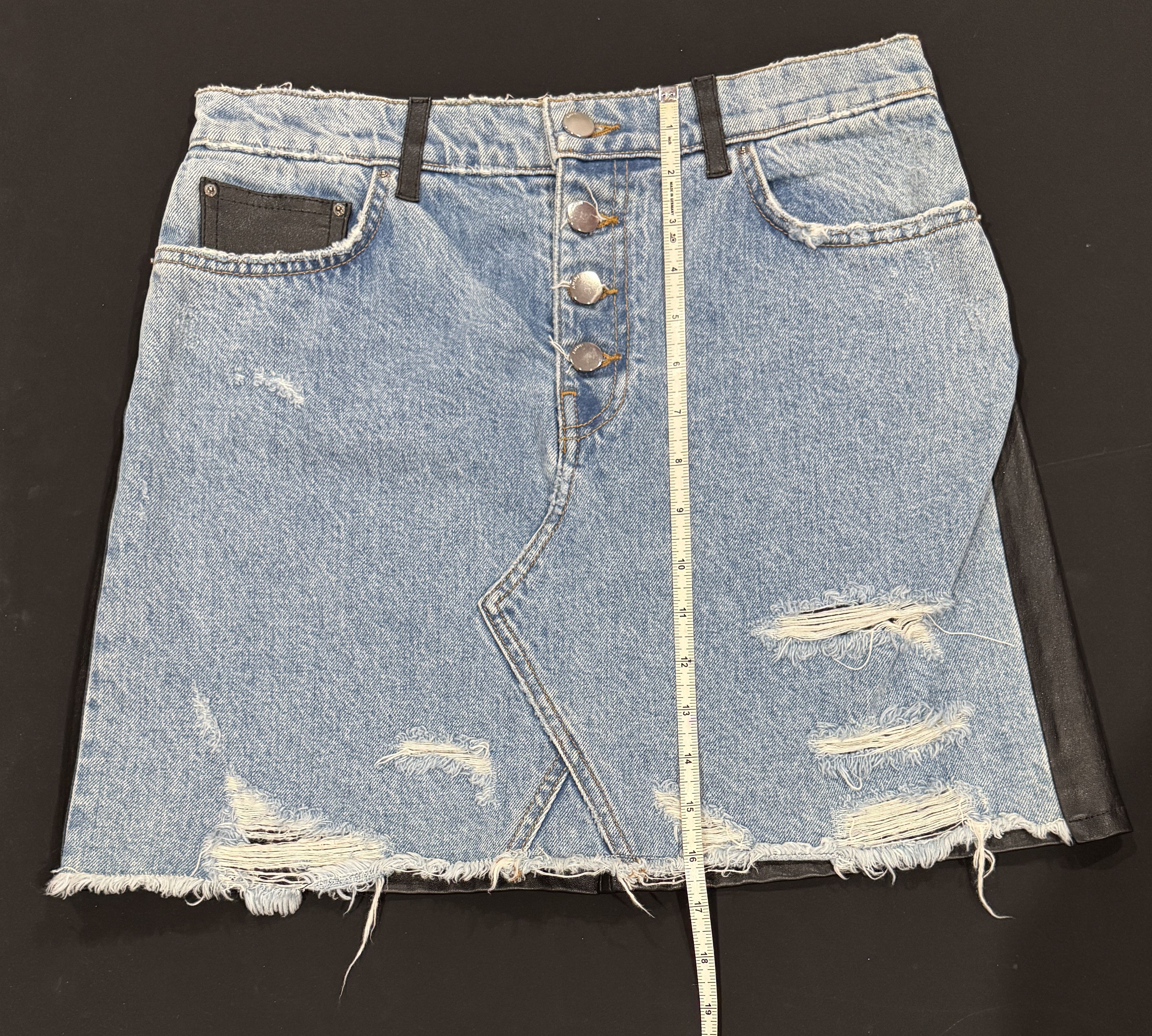 Amiri AMIRI MINI LEATHER DENIM FLARE SKIRT SIZE 8 Size 27" / US 4 / IT 40 - 4 Thumbnail