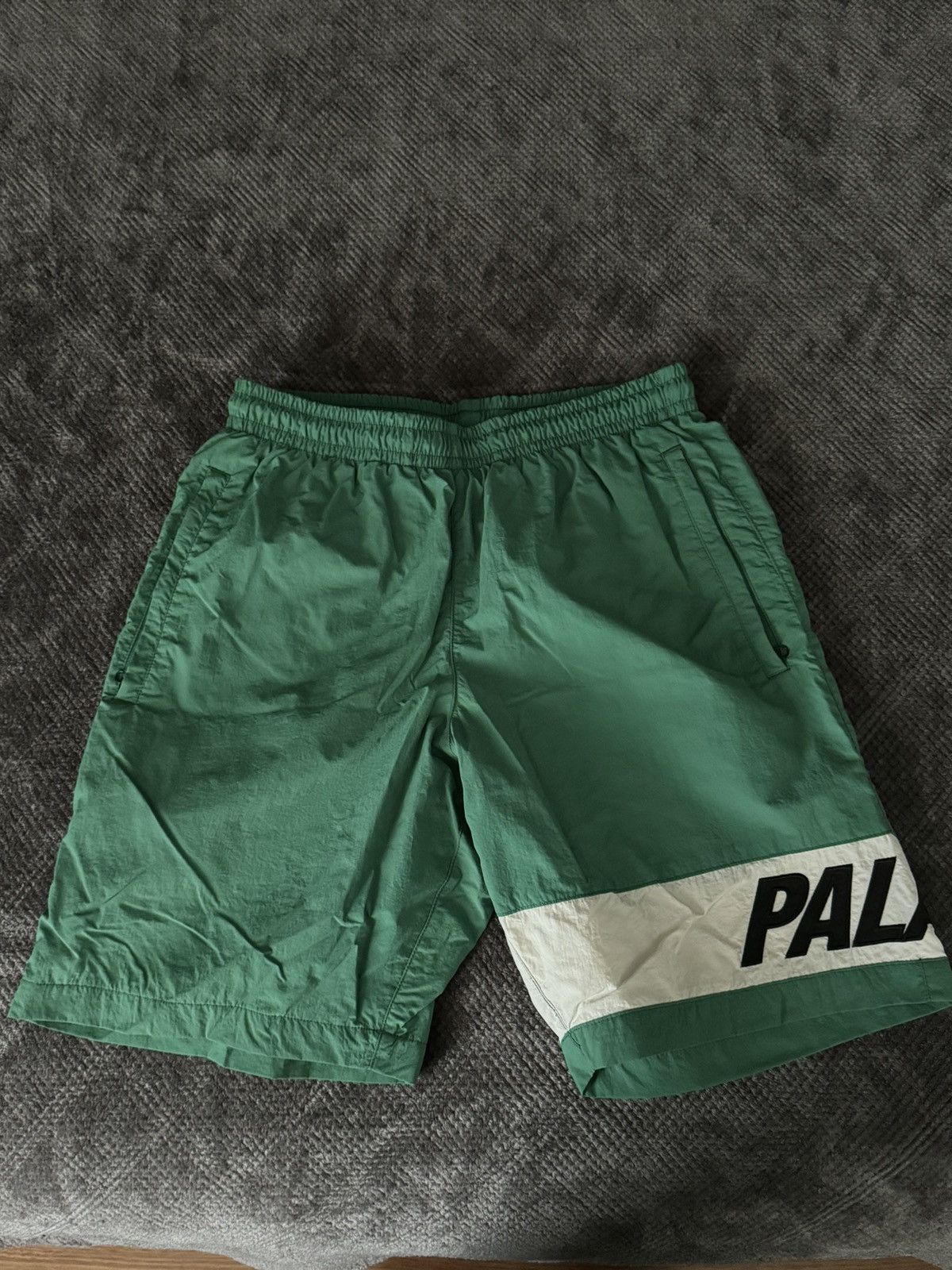 トップス palace supreme kith noah vest Palace × Supreme | Grailed